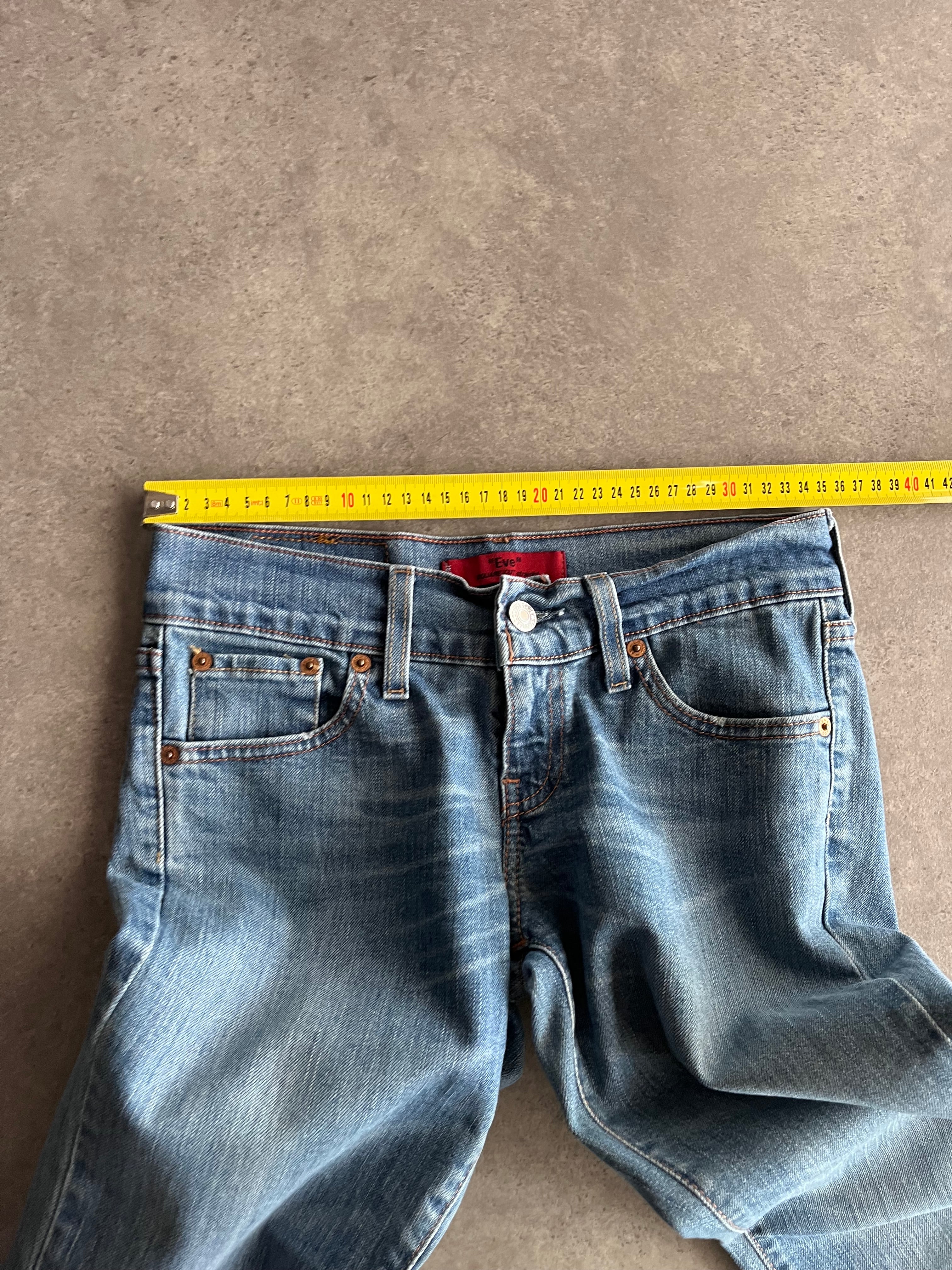 ג׳ינס Levi’s Eve Straight Fit נמוך כחול בהיר וינטג׳ - 27