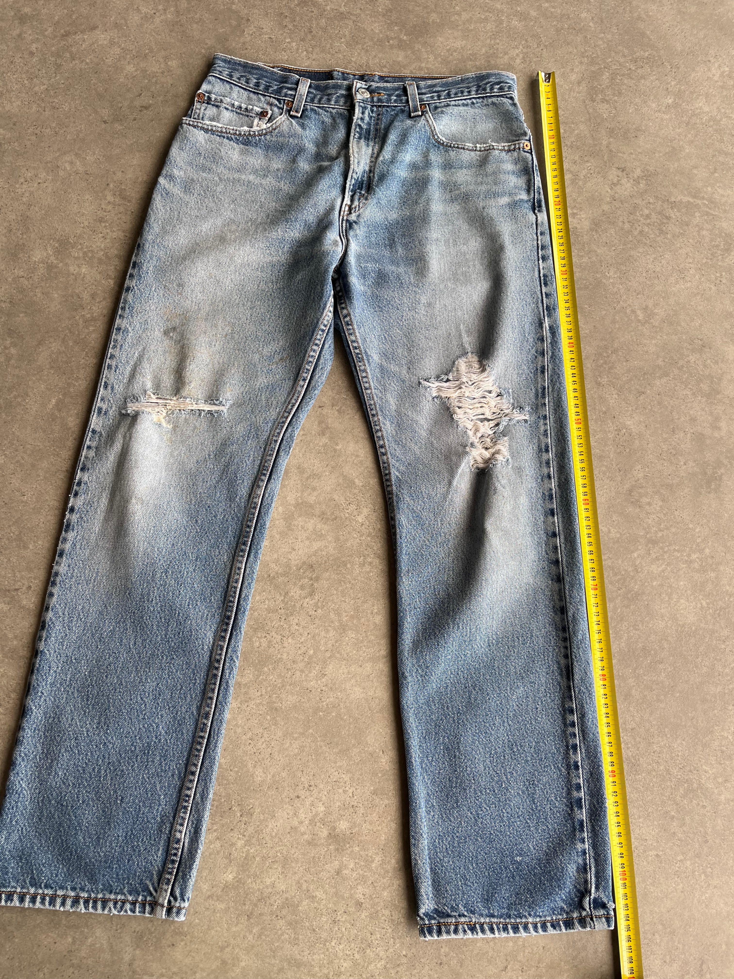 ג׳ינס Levi’s קרעים קלאסי וינטג׳ - 32