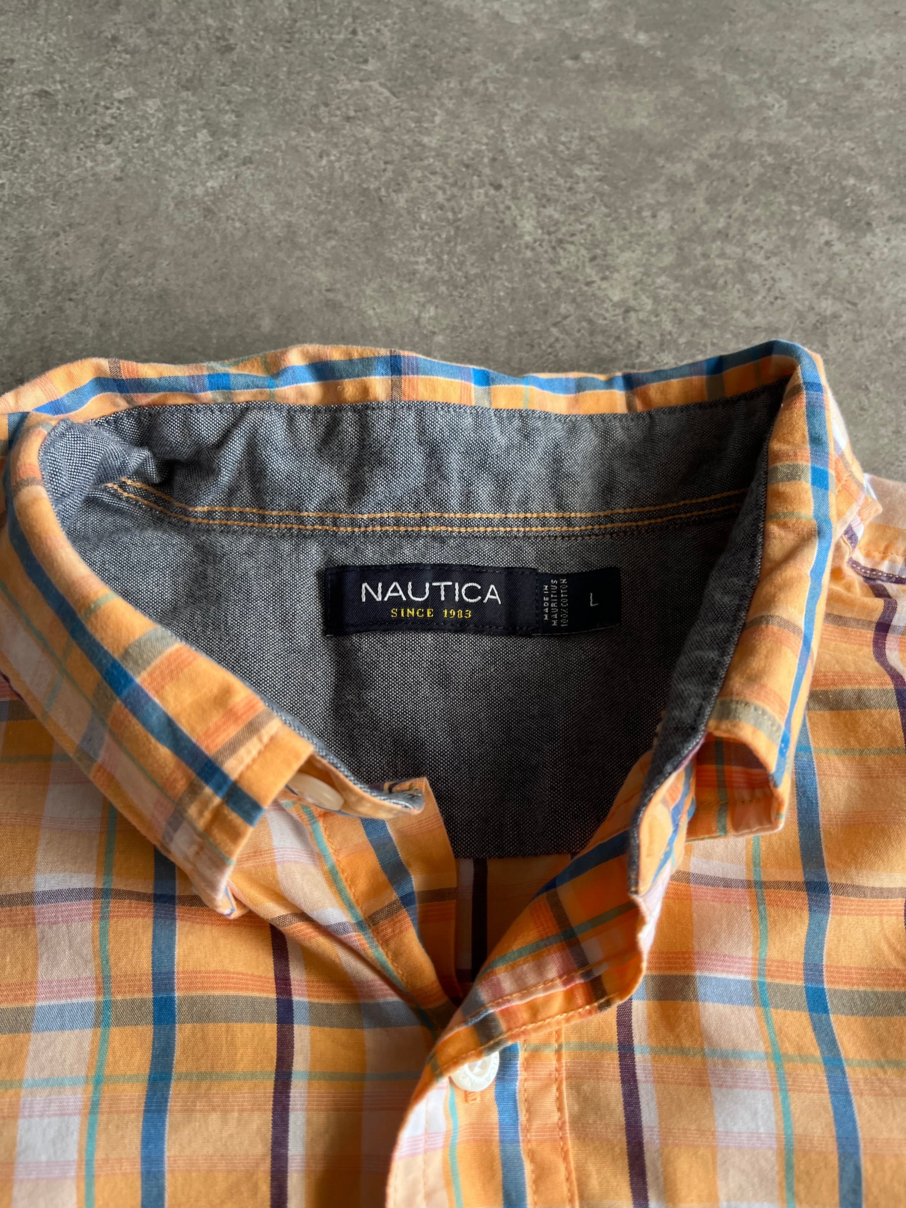 חולצת כפתורים Nautica משובצת וינטג׳ - M