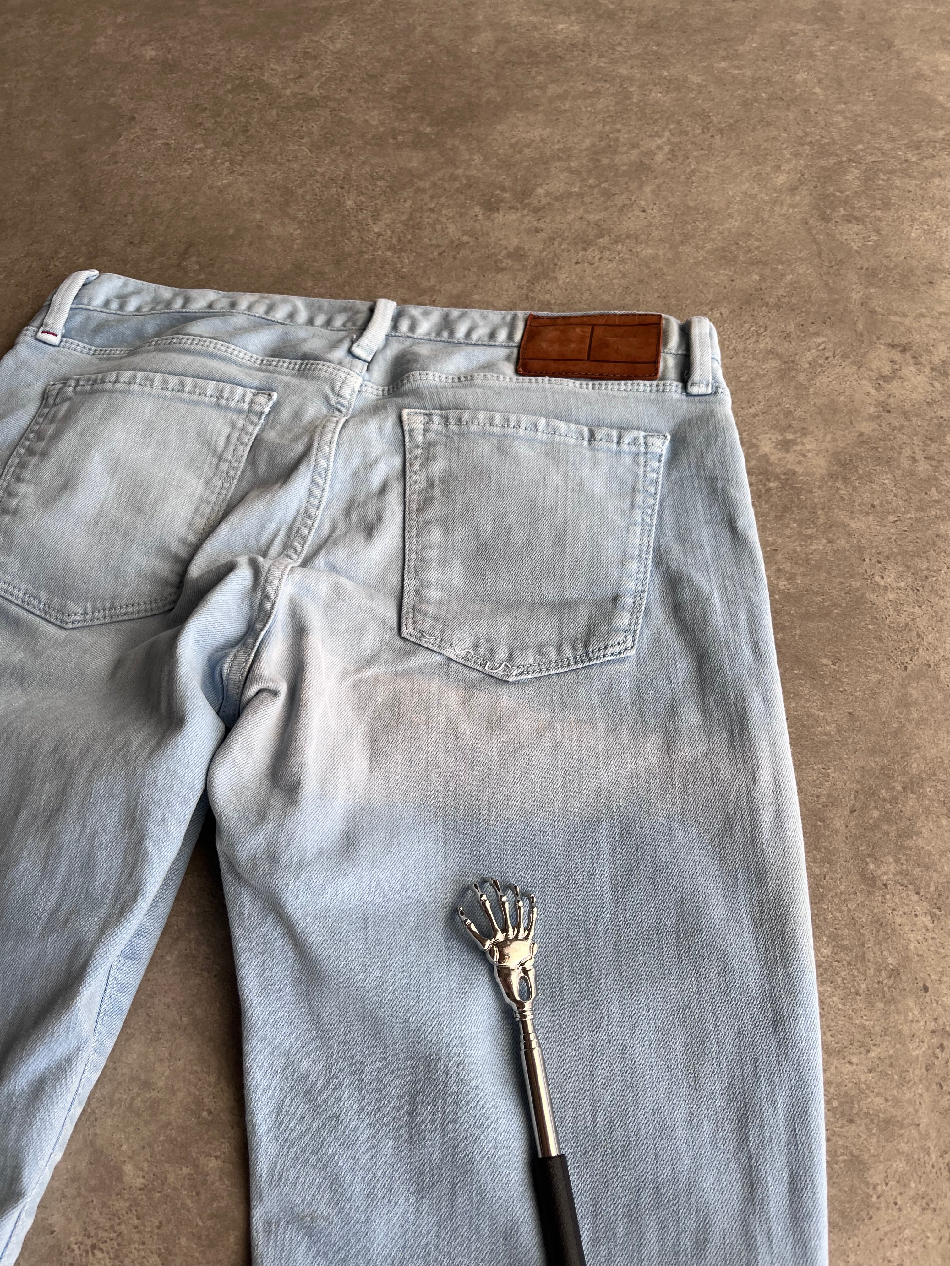 ג׳ינס Tommy Hilfiger Hudson תכלת וינטג׳ - 31