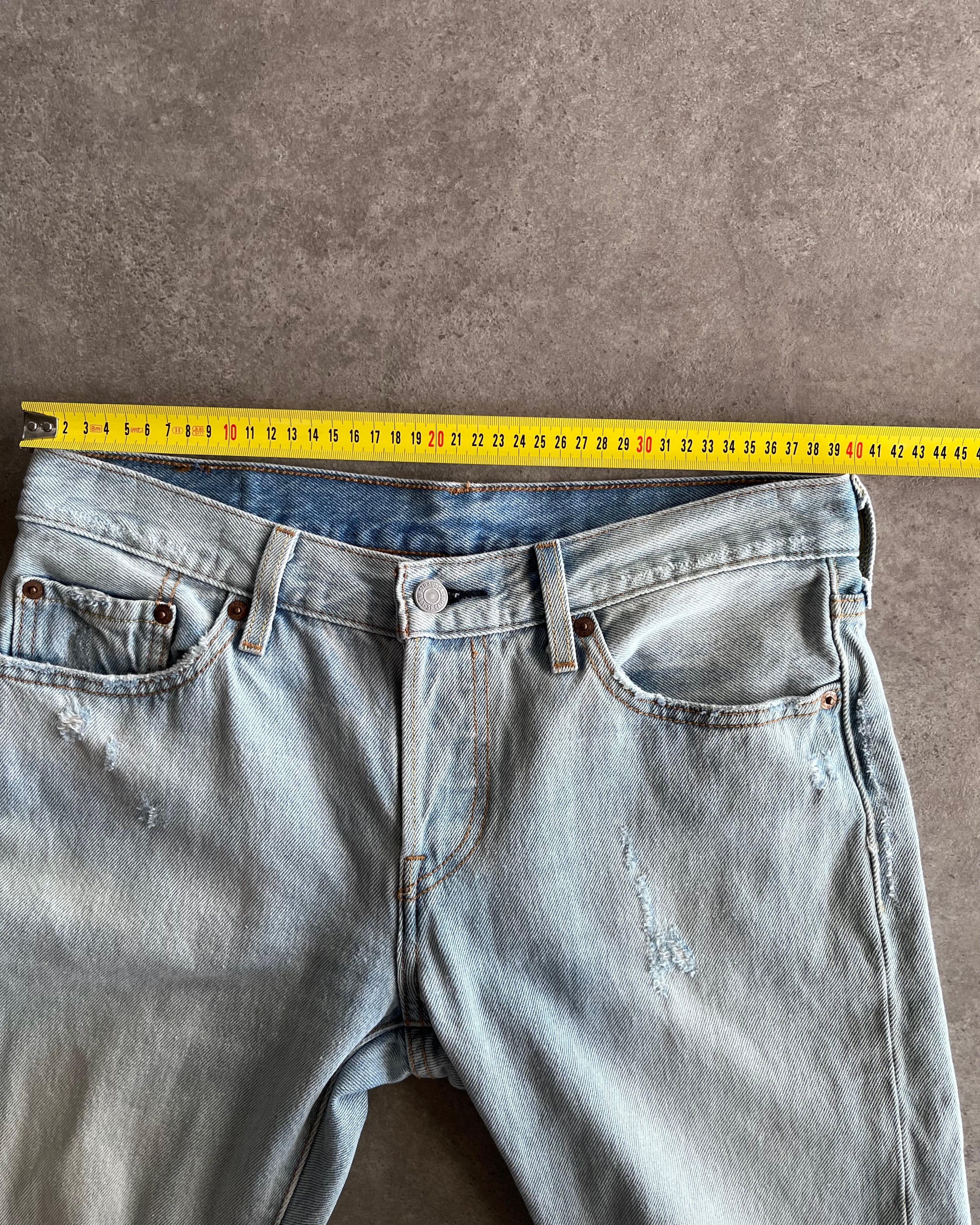 ג׳ינס Levi’s 501 CT בהיר עם קרעים וינטג׳ - 31