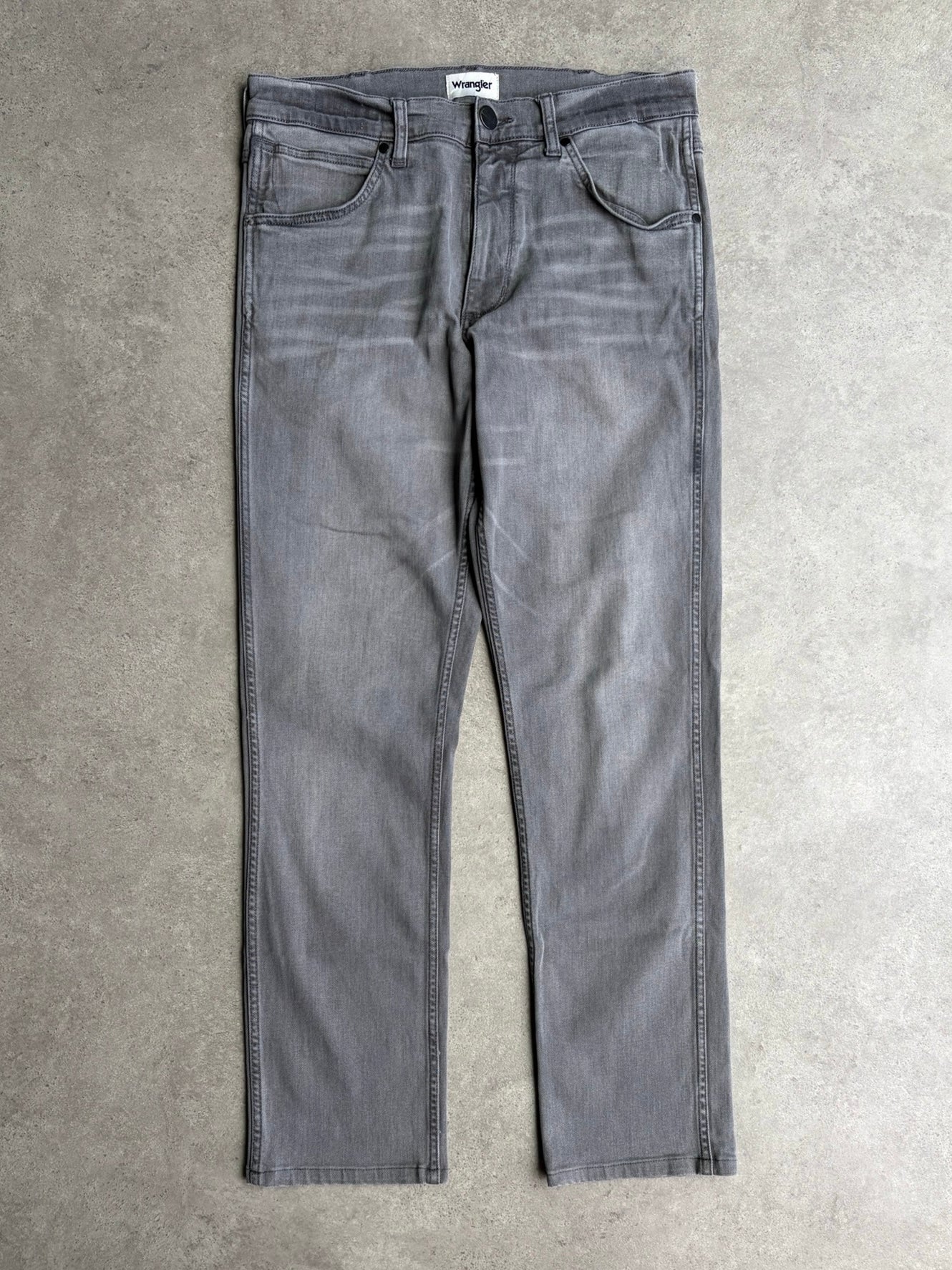 ג׳ינס Wrangler סטרייט וינטג׳ - 32