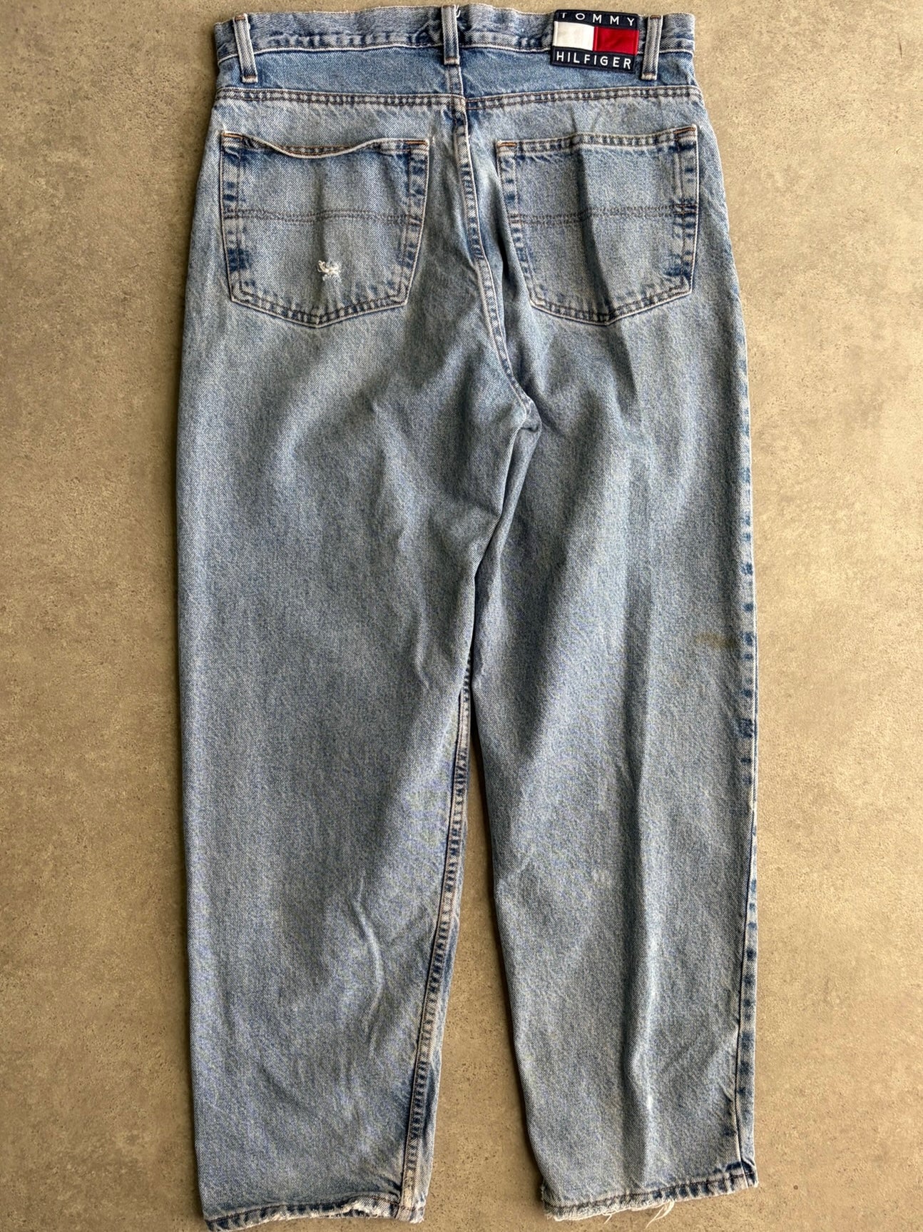 ג׳ינס Tommy Hilfiger רחב וינטג׳ - 32