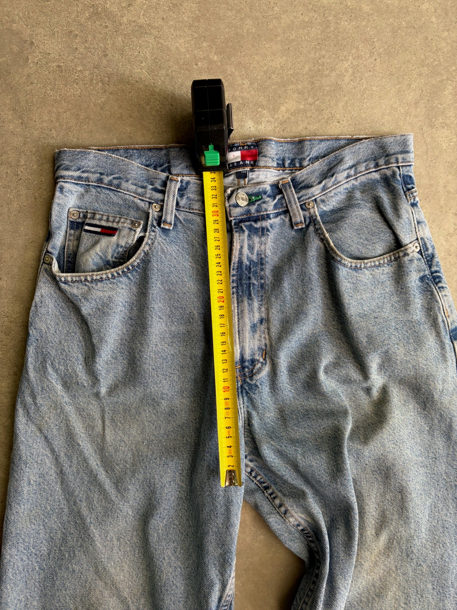 ג׳ינס Tommy Hilfiger רחב וינטג׳ - 32