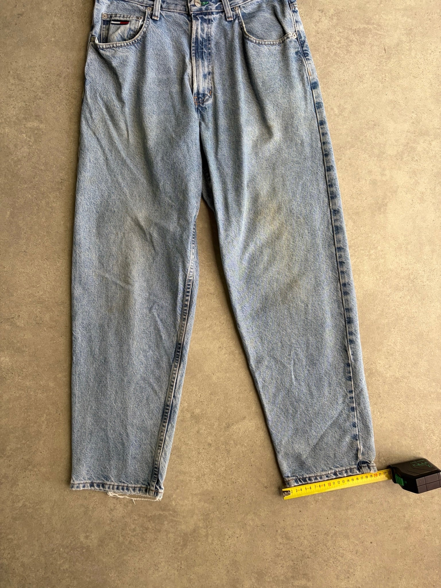 ג׳ינס Tommy Hilfiger רחב וינטג׳ - 32