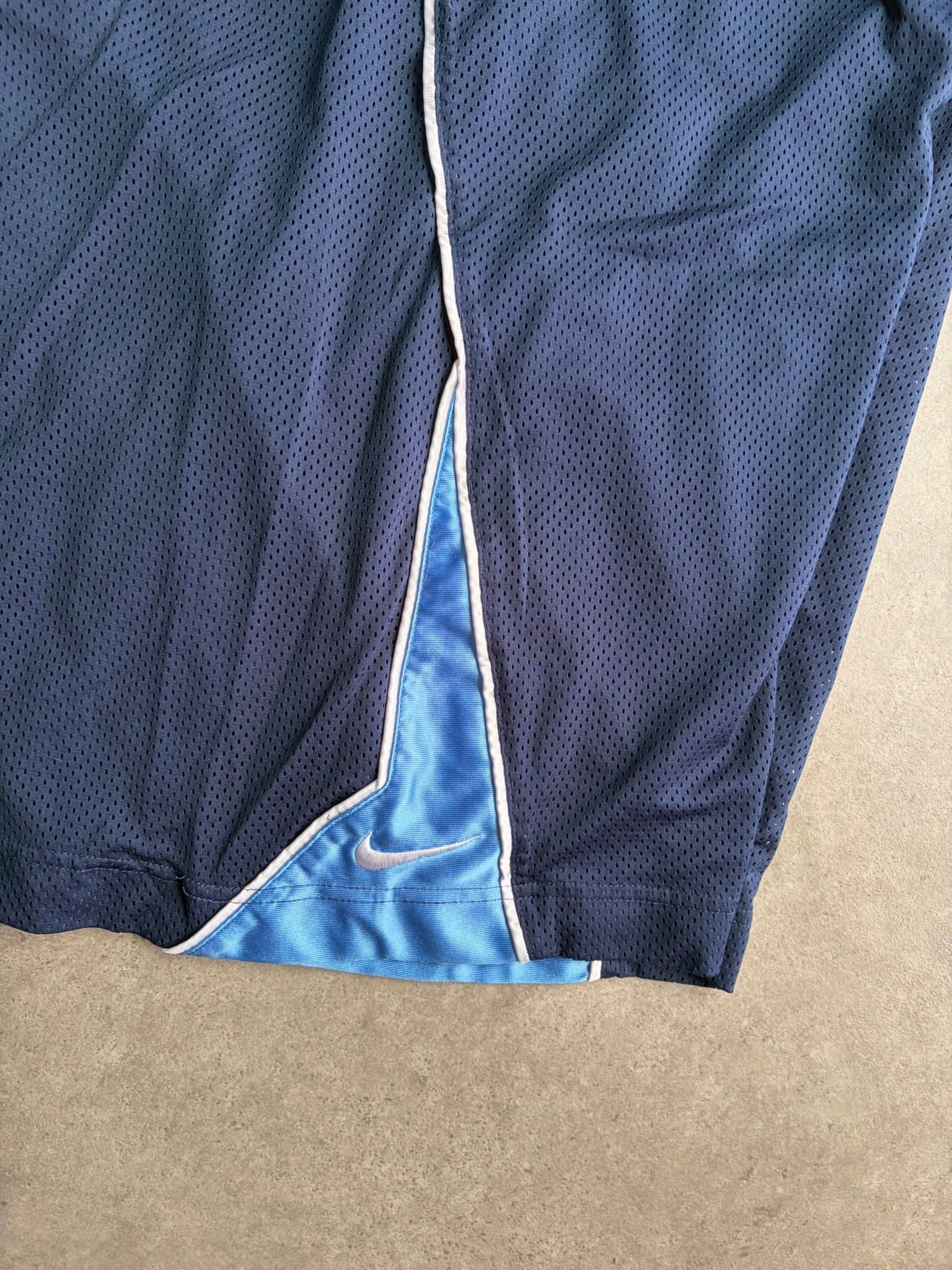מכנסי ספורט Nike וינטג׳ - M