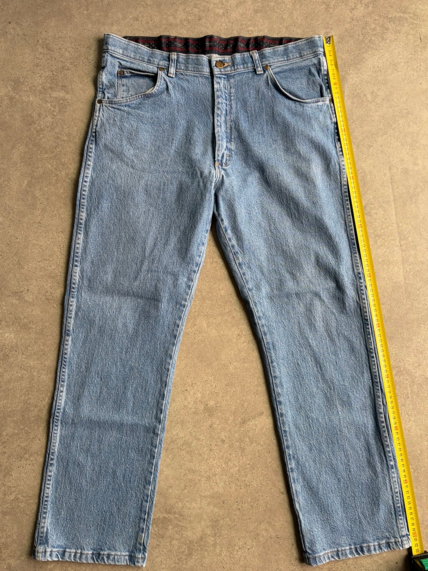 ג׳ינס Wrangler רחב וינטג׳ - 35