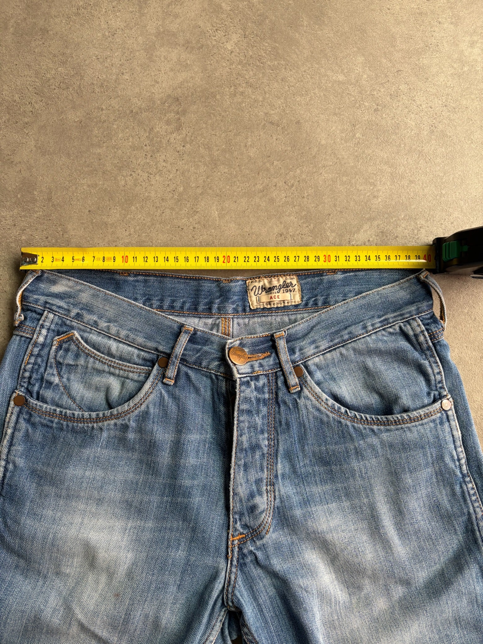 ג׳ינס Wrangler סטרייט וינטג׳ - 32