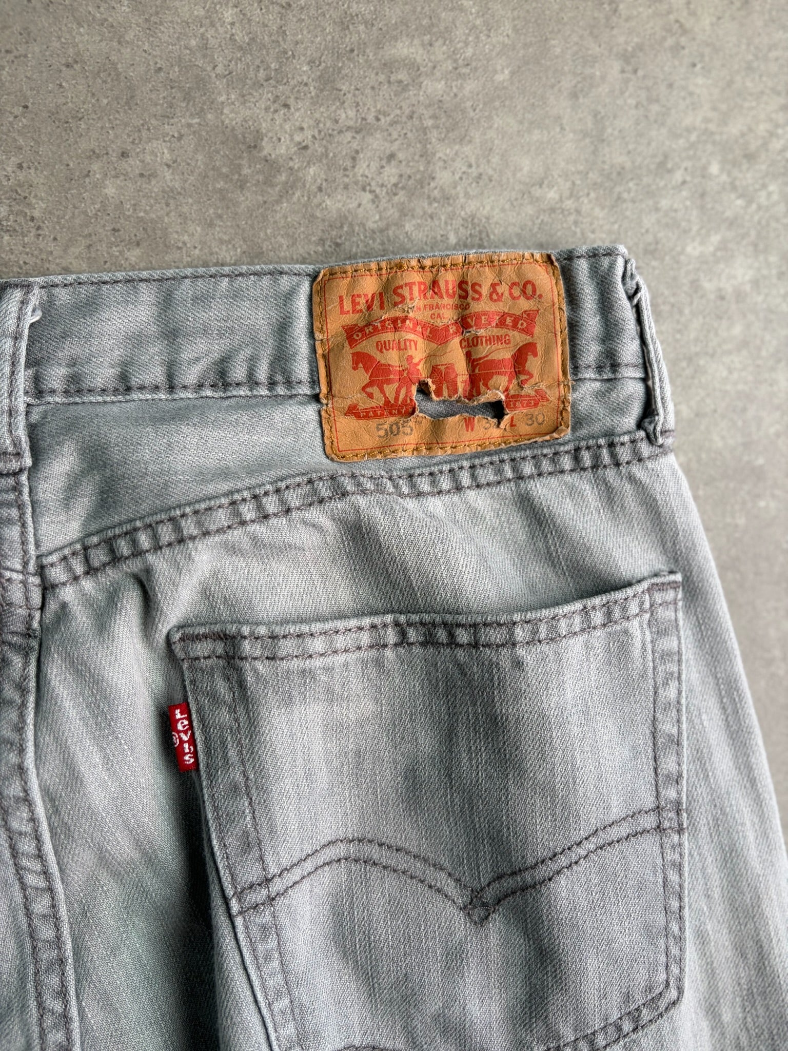 ג׳ינס Levi’s 505 רחב וינטג׳ - 30