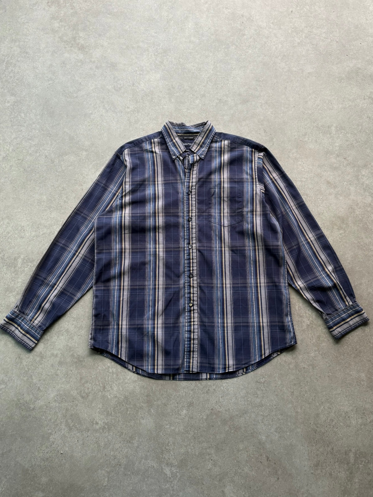 מכופתרת משבצות Nautica וינטג׳ - XL – חולצת פלנל משבצות וינטג׳ נאוטיקה | DNA תל אביב