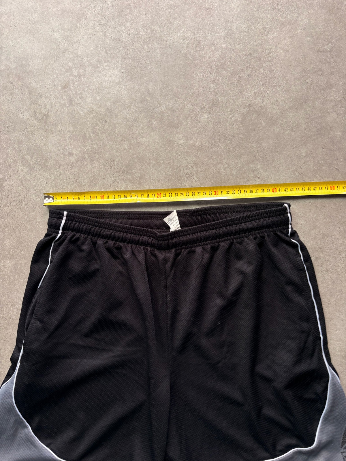 שורט כדורסל Reebok וינטג׳ - 33 – שורטס וינטג׳ ריבוק, תמונה 3