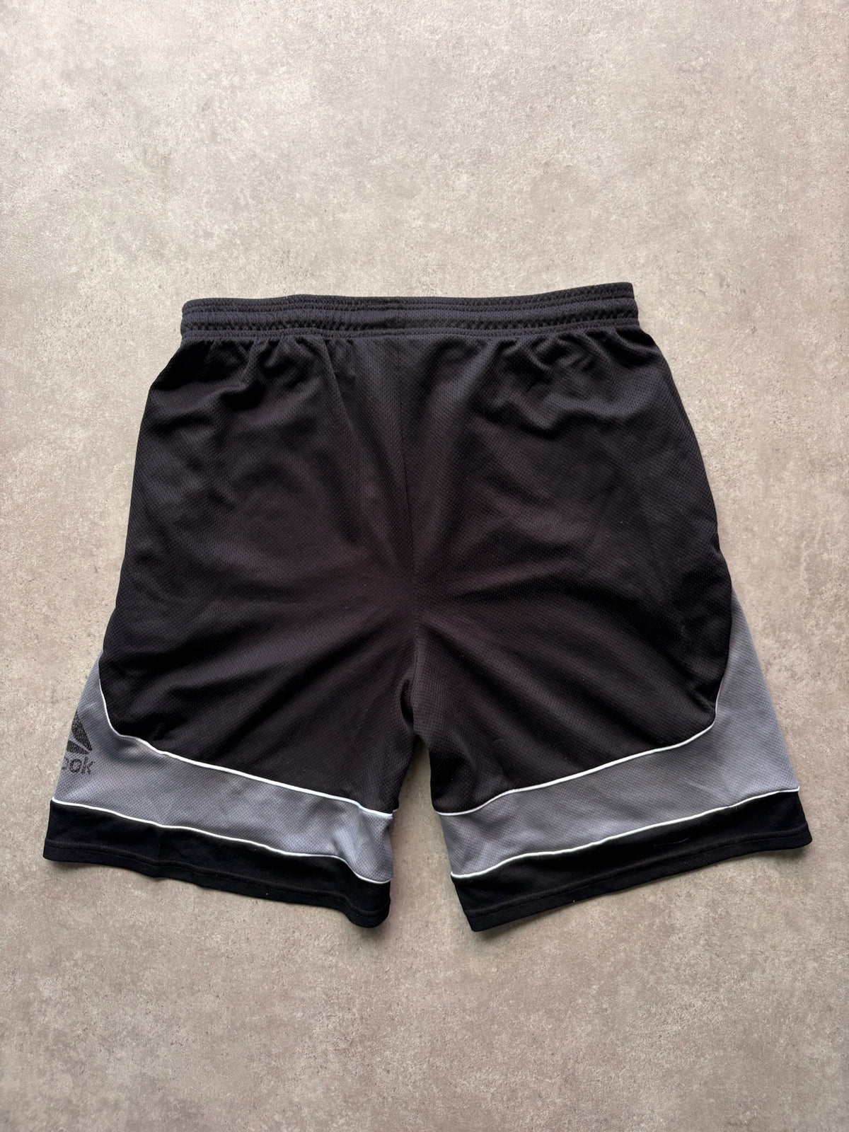 שורט כדורסל Reebok וינטג׳ - 33 – שורטס וינטג׳ ריבוק, תמונה 2