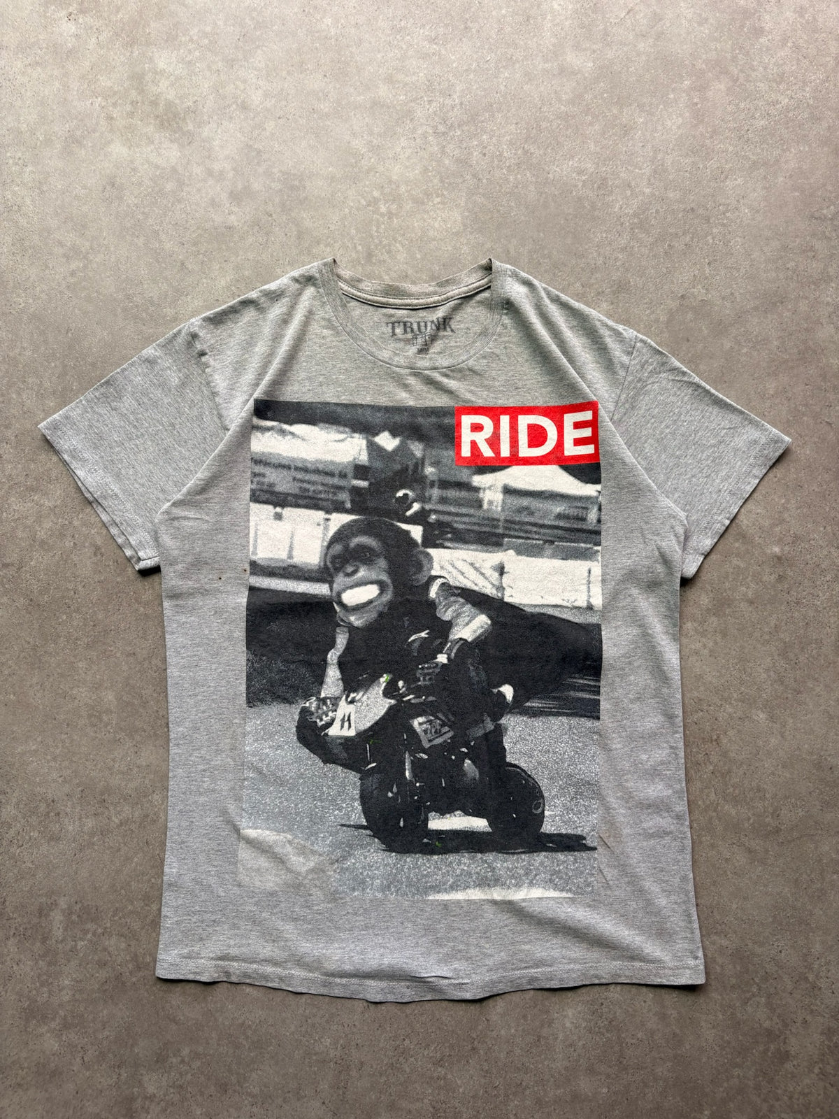 טישירט Trunk הדפס קוף על אופנוע "RIDE" וינטג׳ - M – טי שירט וינטג׳ | DNA תל אביב