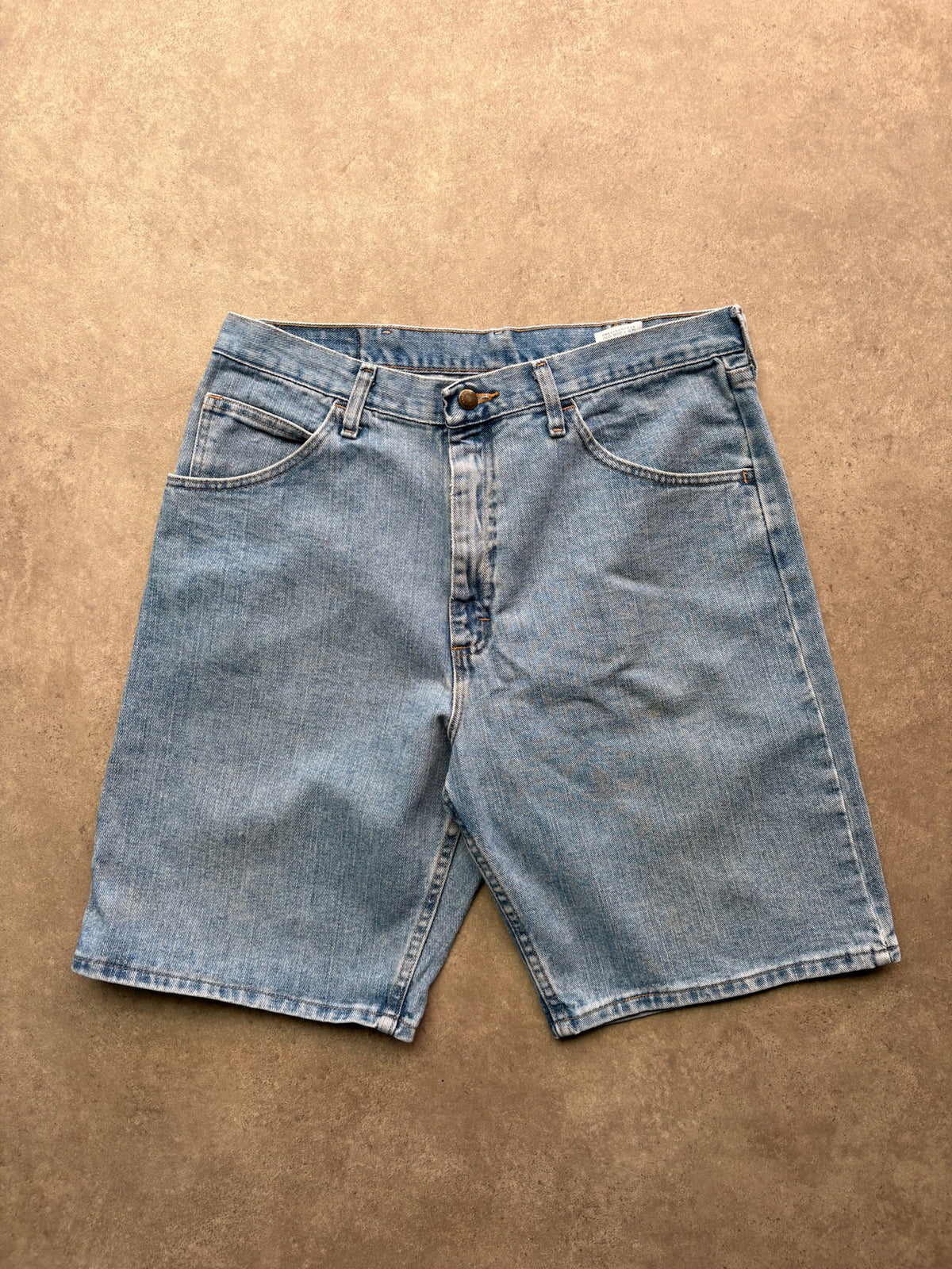שורט ג'ינס Wrangler וינטג׳ - 32 – שורט ג׳ינס וינטג׳ רנגלר | DNA תל אביב