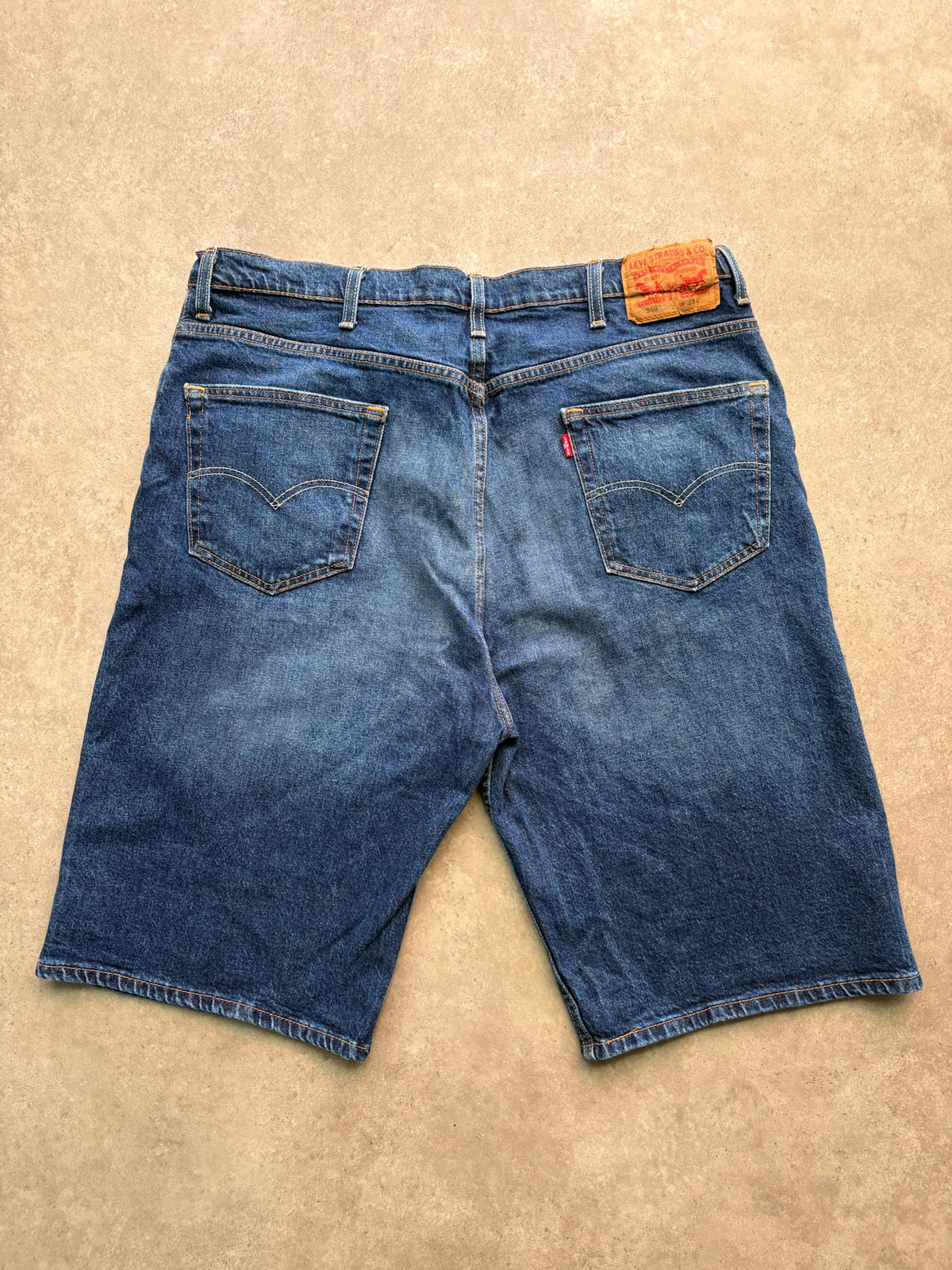 שורט ג'ינס Levi's 569 וינטג׳ - 36 – שורט ג׳ינס וינטג׳ ליוויס, תמונה 2