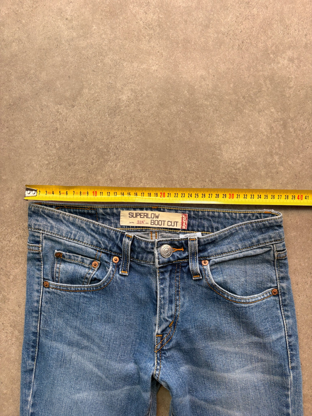 Levi's Superlow 518 Boot Cut ג'ינס וינטג׳ - 28 – ג׳ינס ליוויס וינטג׳, תמונה 3