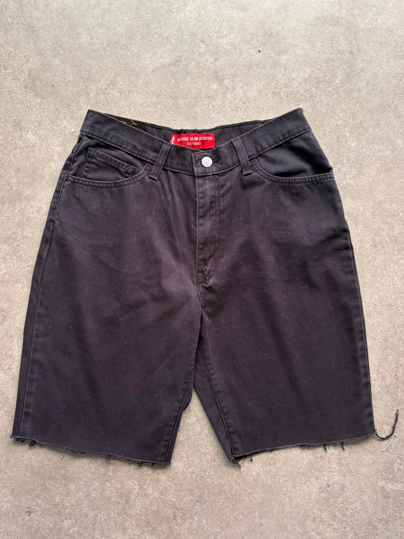 שורטס ג׳ינס Levi's 512 שחור קאט-אוף וינטג׳ - 27
