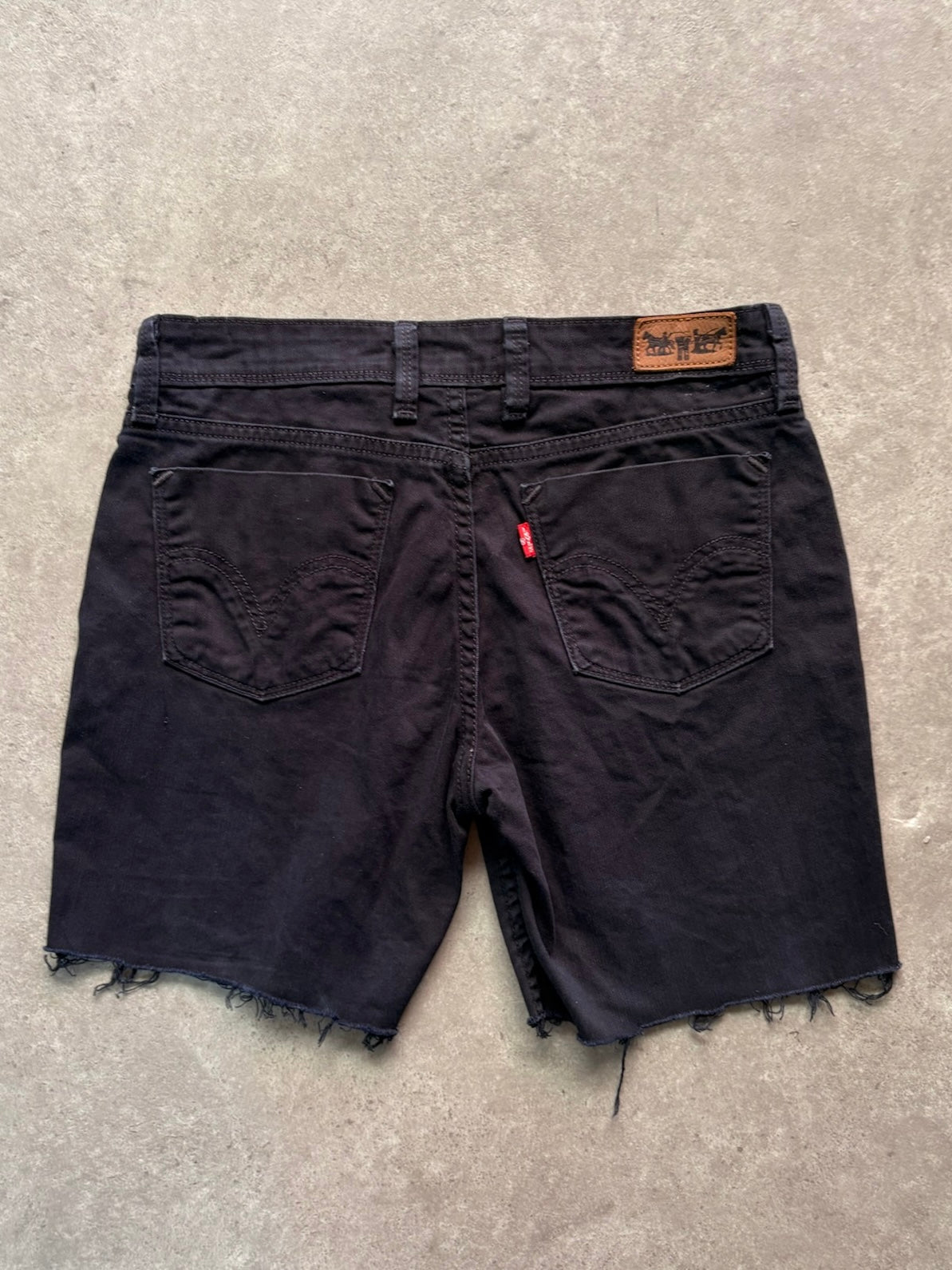 שורטס ג׳ינס Levi's 627 שחור קאט-אוף וינטג׳ - 29