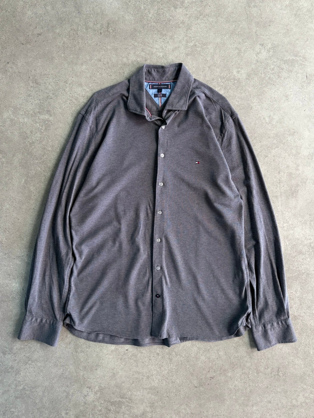 חולצת Tommy Hilfiger מכופתרת אפורה וינטג׳ - L