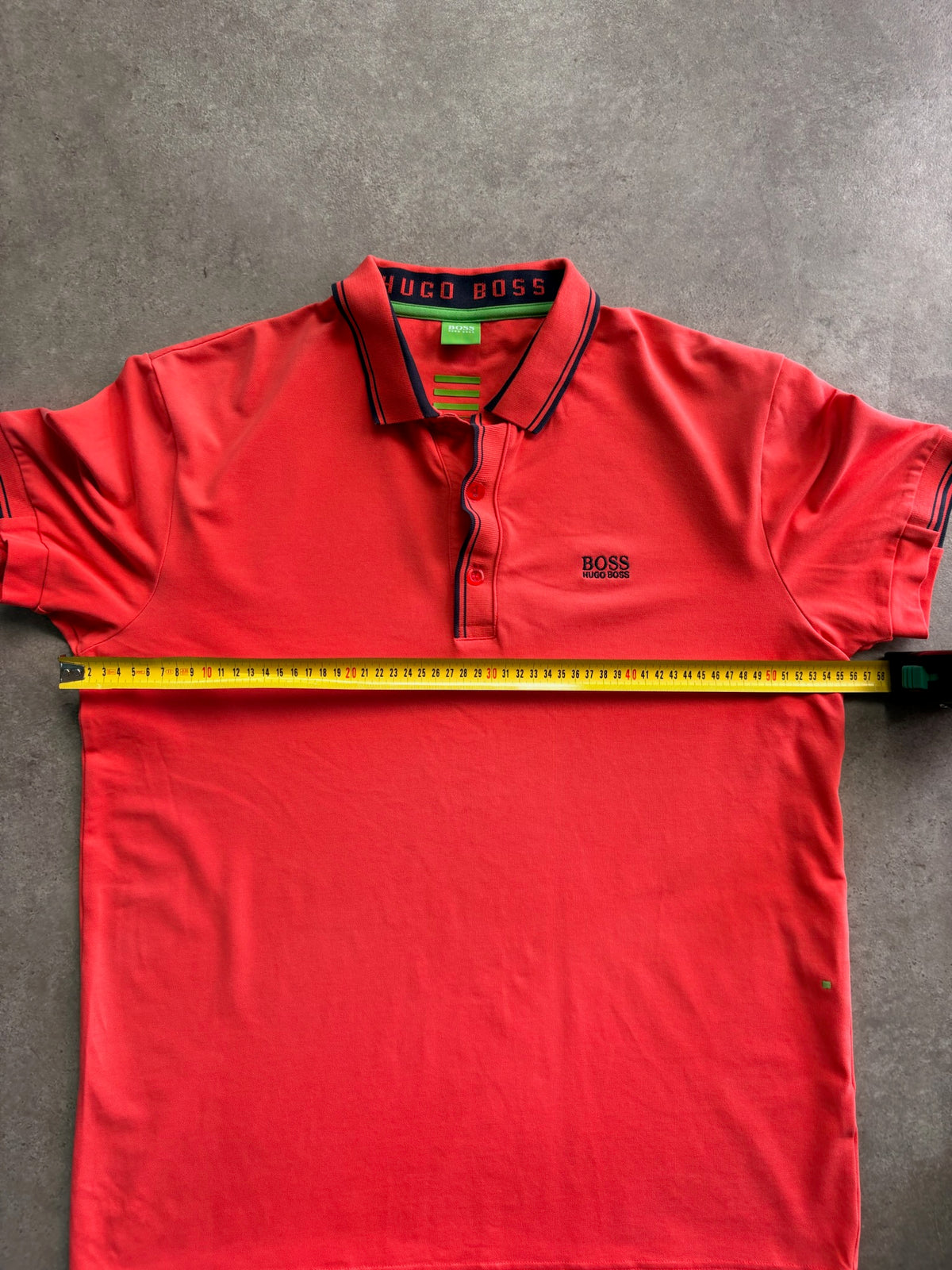 חולצת פולו Hugo Boss וינטג׳ - M