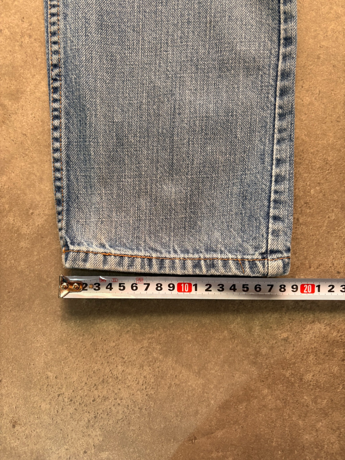ג'ינס Levi's 550 וינטג׳ עם קרעים בברכיים - 25 – ג׳ינס ליוויס וינטג׳, תמונה 7