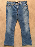 ג'ינס Levi's 517 בוטקאט וינטג׳ - 33 – ג׳ינס ליוויס וינטג׳ | DNA תל אביב