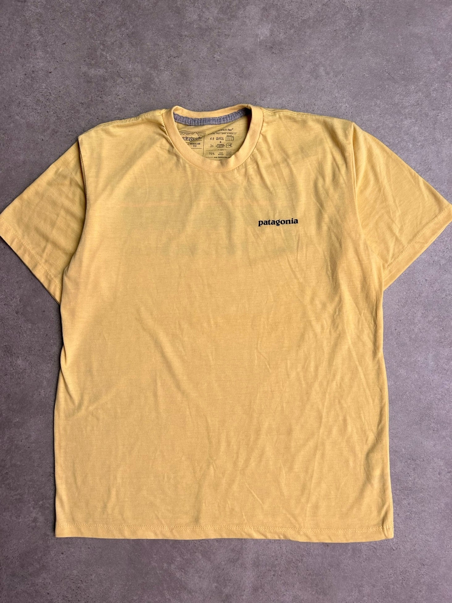 טי שירט Patagonia P-6 צהובה וינטג׳ - S