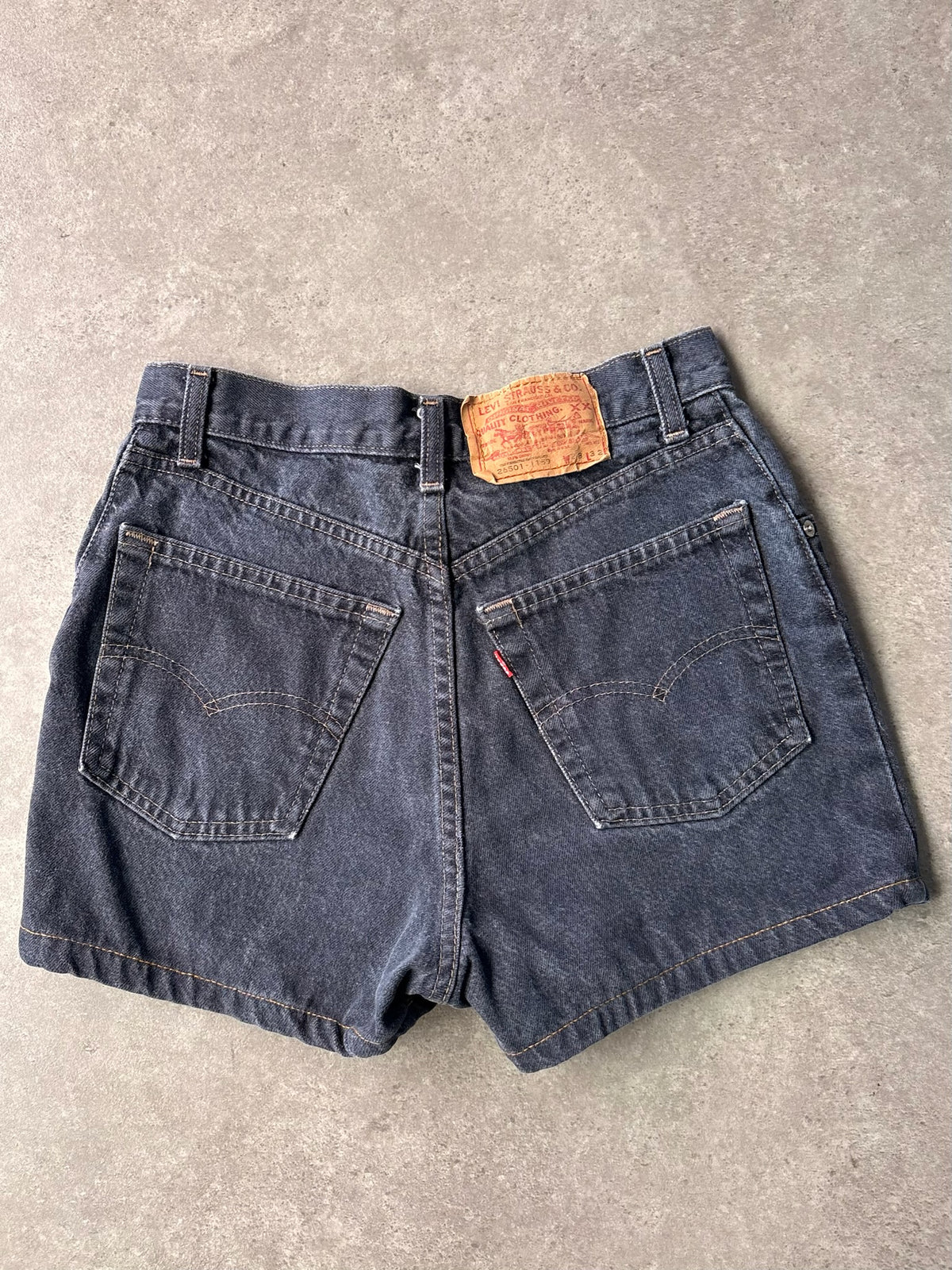 שורטס ג׳ינס Levi's 25501 וינטג׳ - 26