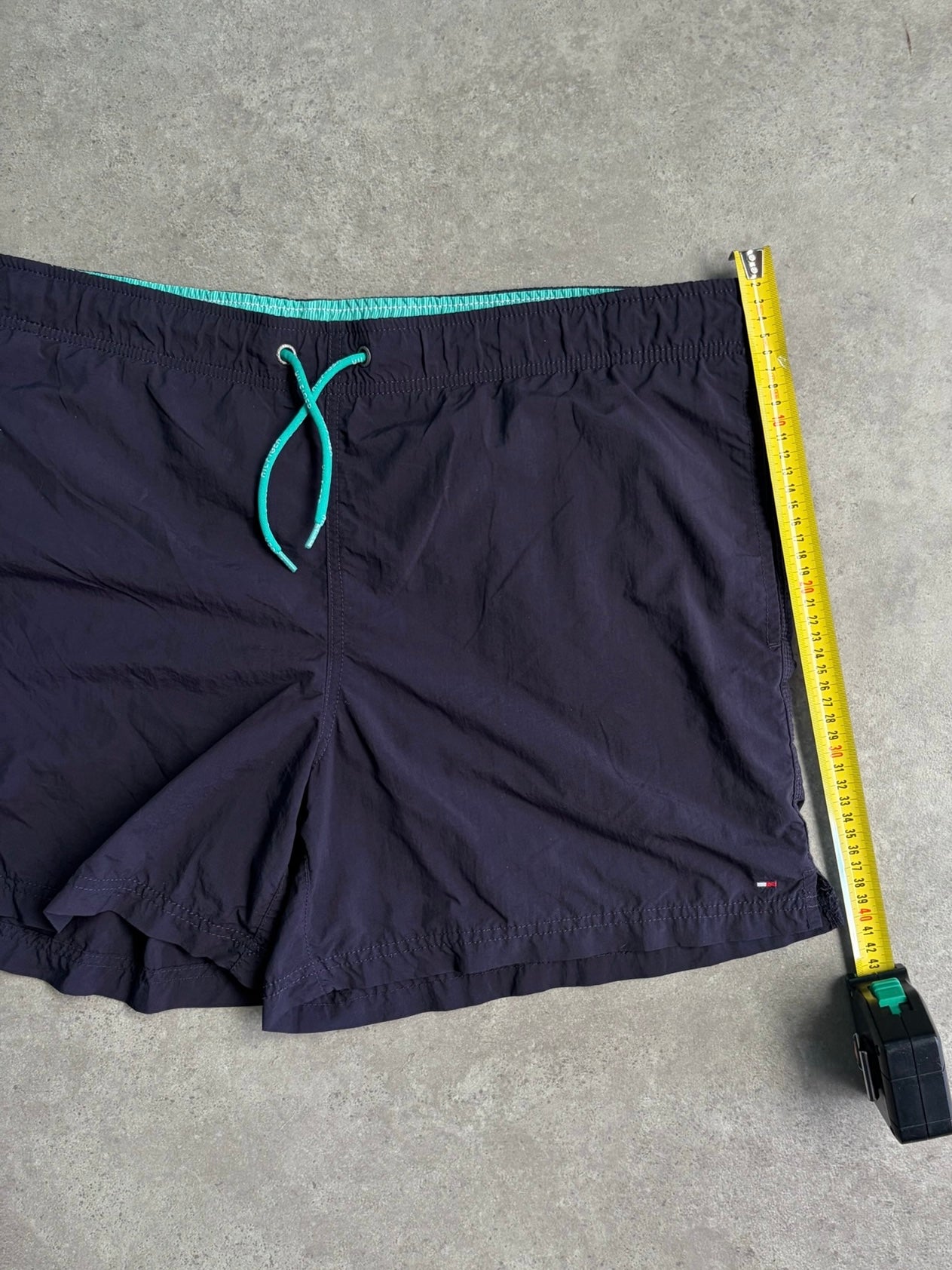 שורט ים Tommy Hilfiger וינטג׳ - 41