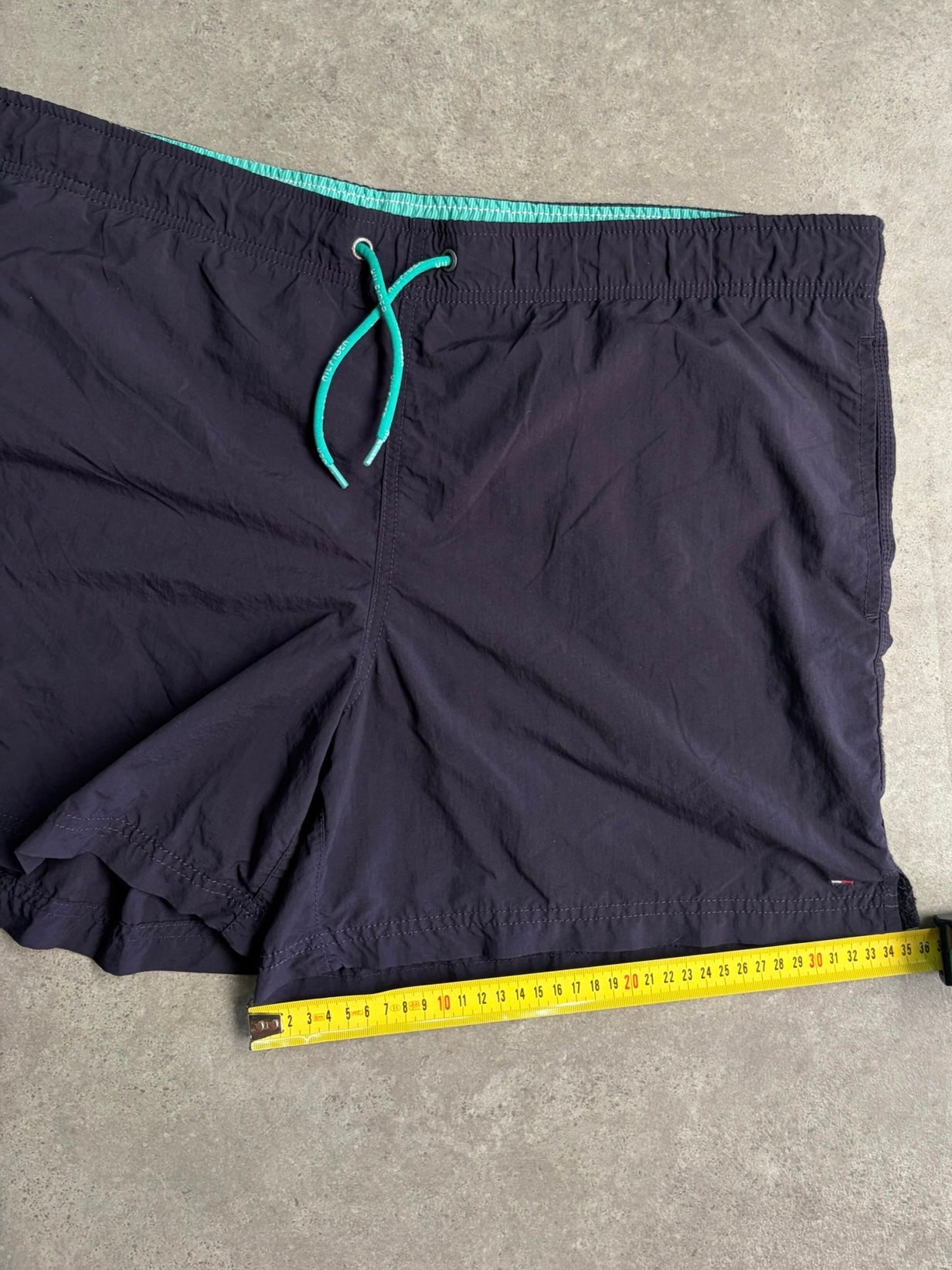 שורט ים Tommy Hilfiger וינטג׳ - 41