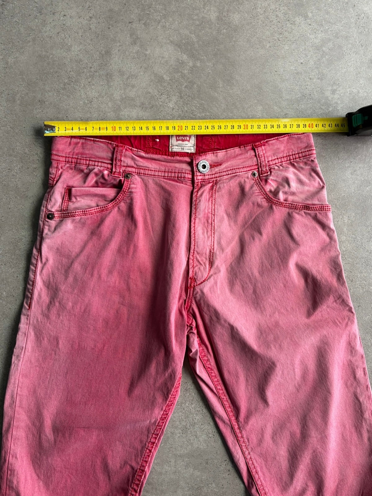 מכנסי ג׳ינס קצרים Levi's ורודים וינטג׳ - 30