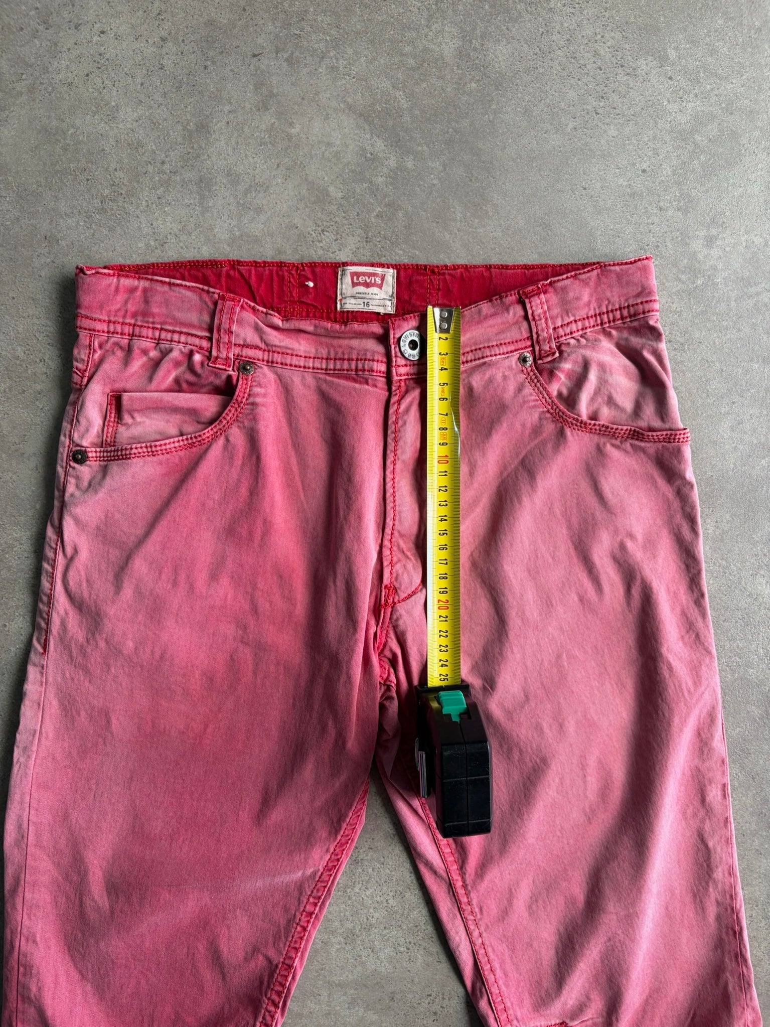 מכנסי ג׳ינס קצרים Levi's ורודים וינטג׳ - 30