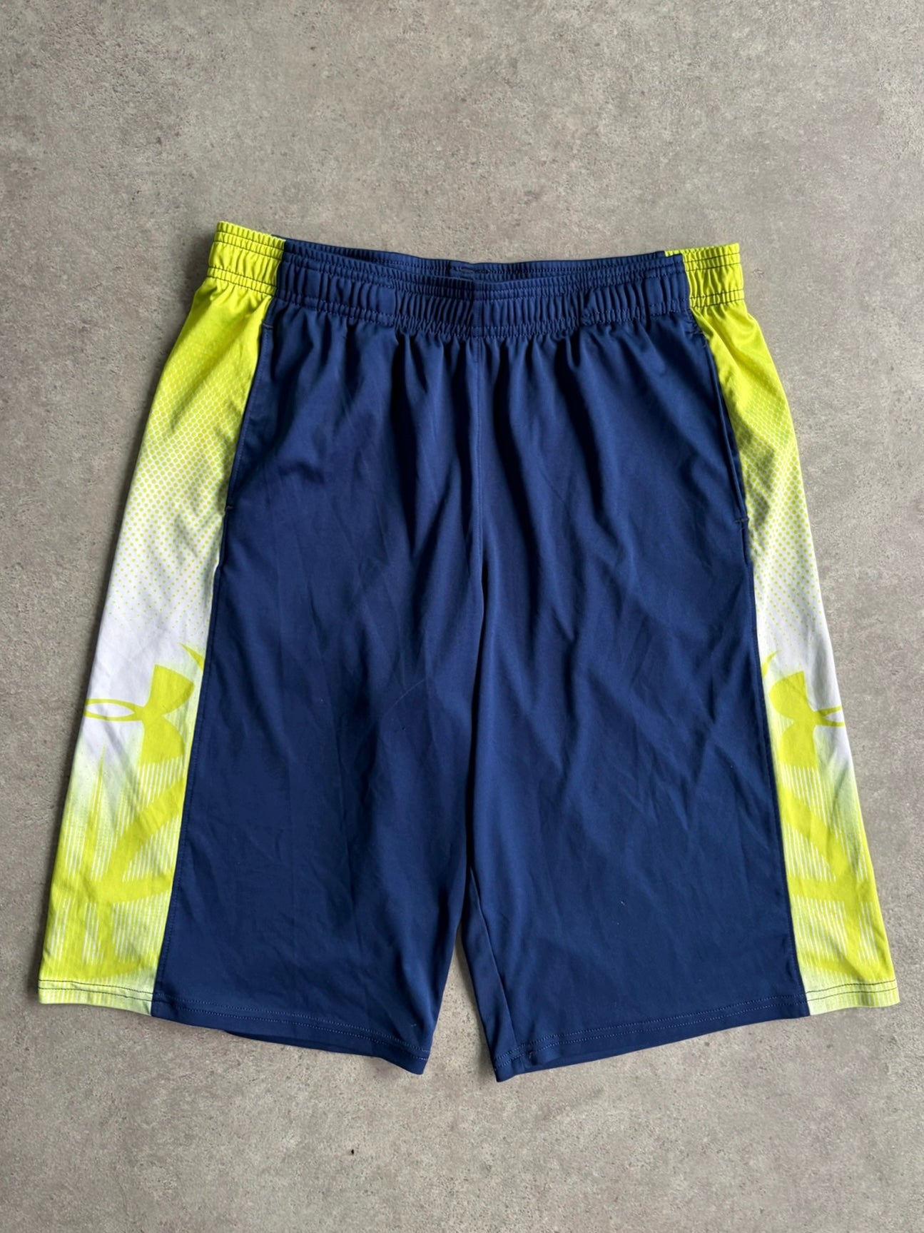 מכנסי ספורט Under Armour וינטג׳ - 30