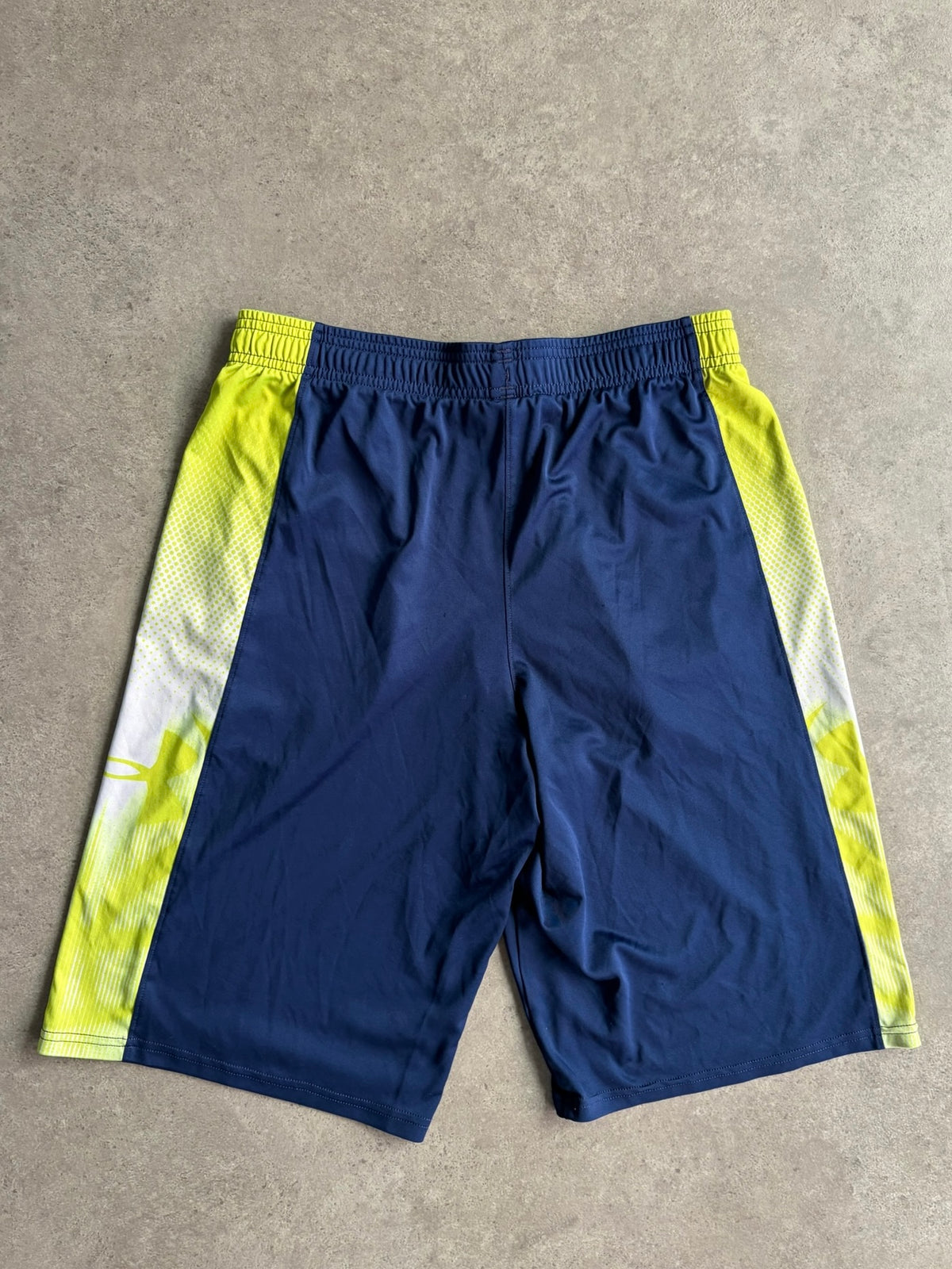מכנסי ספורט Under Armour וינטג׳ - 30