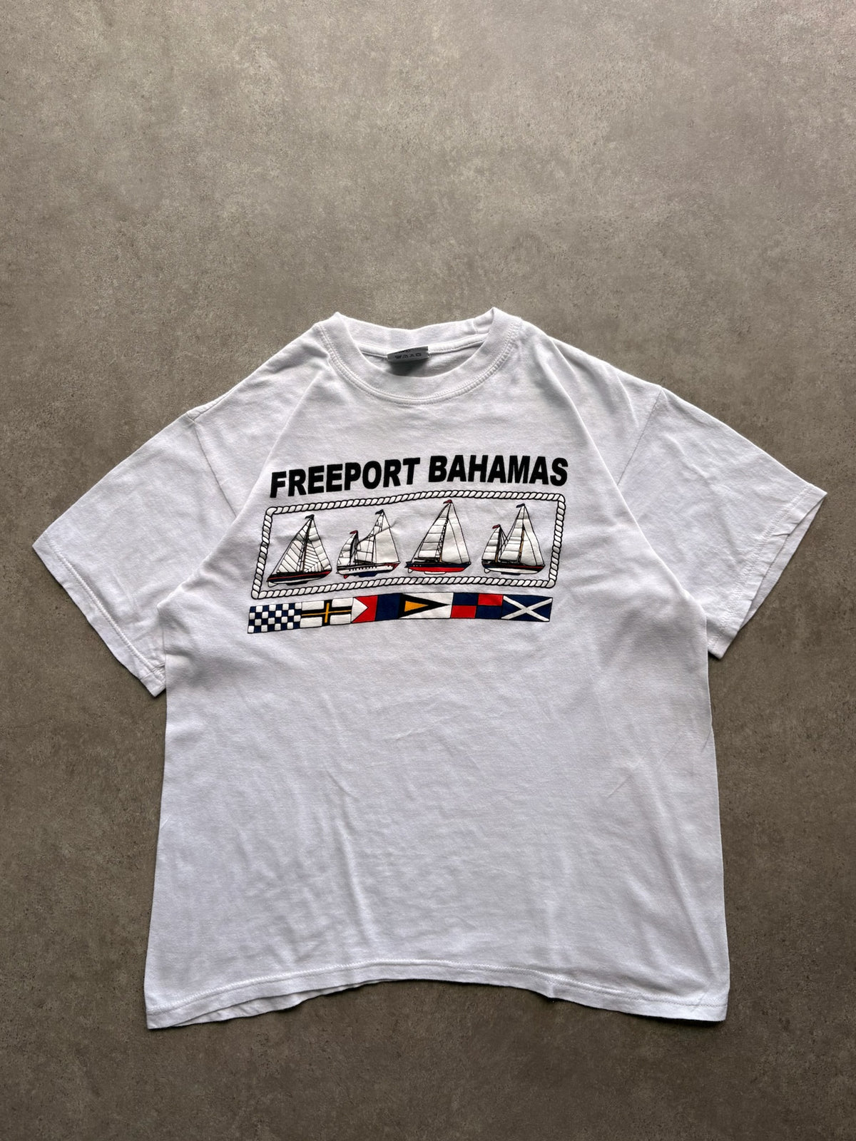 טישירט Freeport Bahamas וינטג׳ - S – טי שירט וינטג׳ | DNA תל אביב