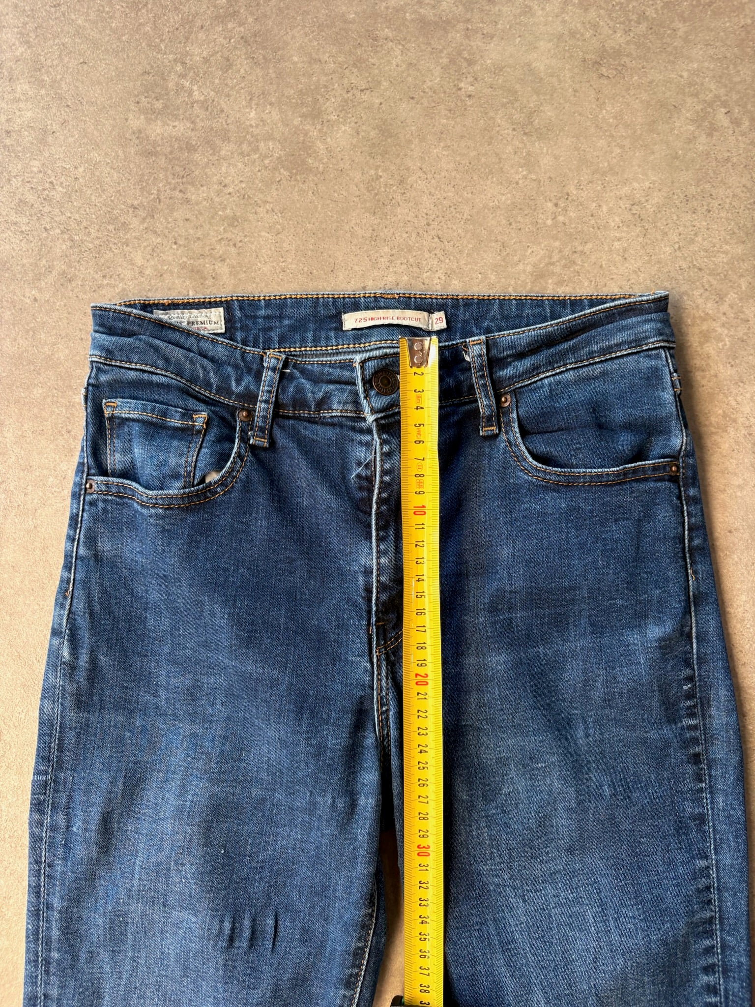 ג׳ינס Levi's 725 High Rise Bootcut וינטג׳ - 28