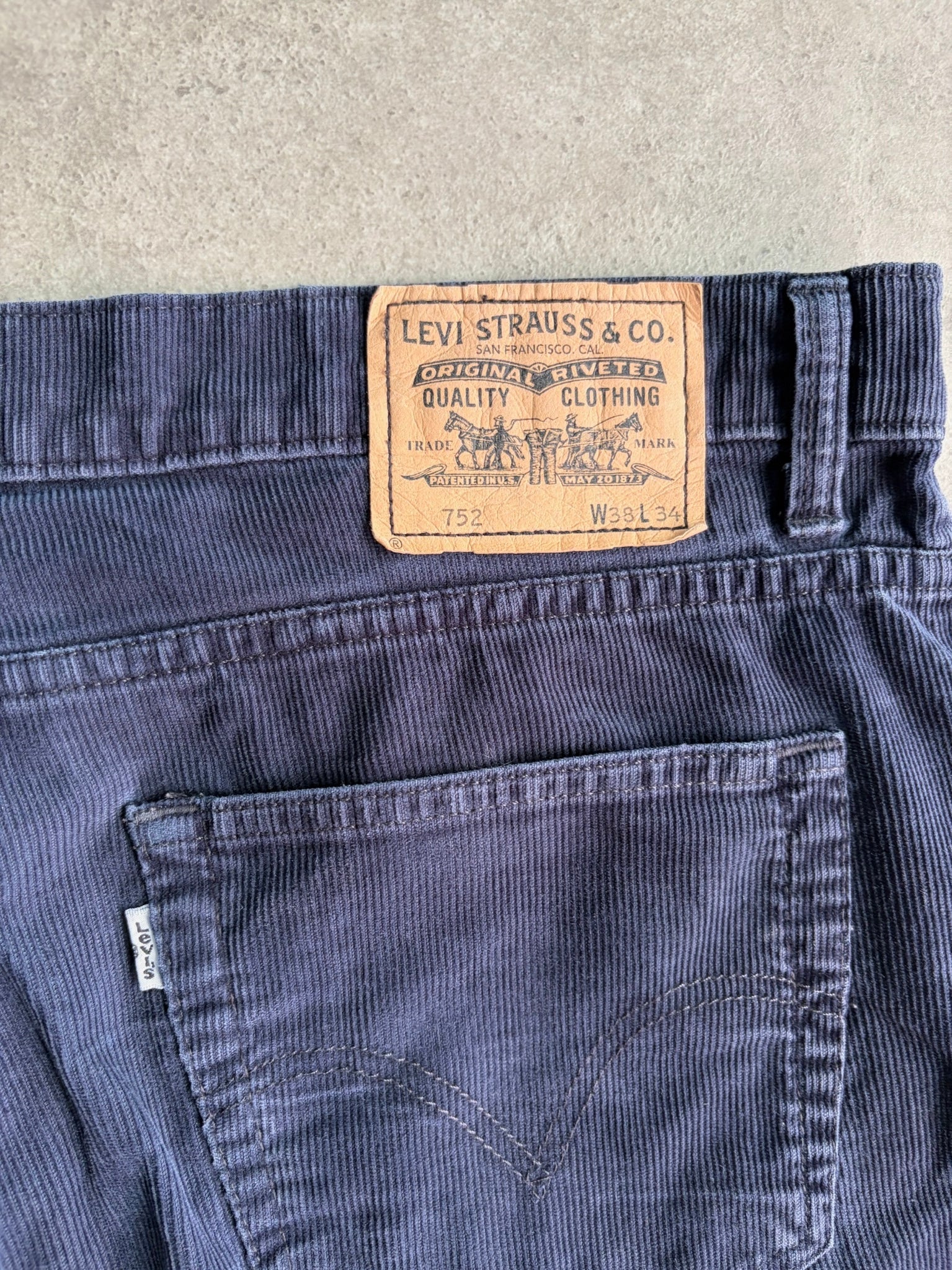 מכנסי קורדרוי Levi's 752 וינטג׳ - 39