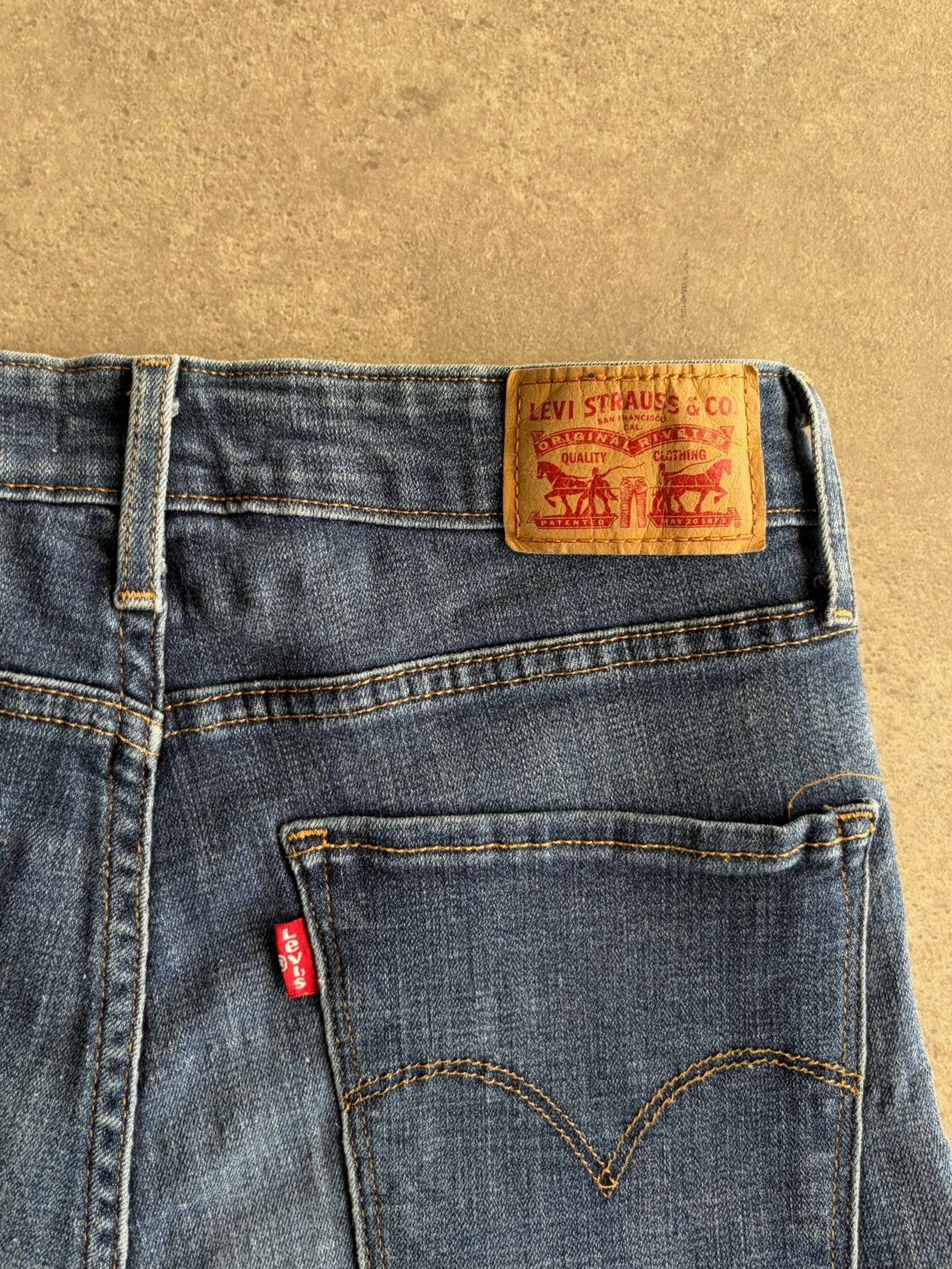 שורטס ג׳ינס Levi's 721 קאט-אוף וינטג׳ - 28