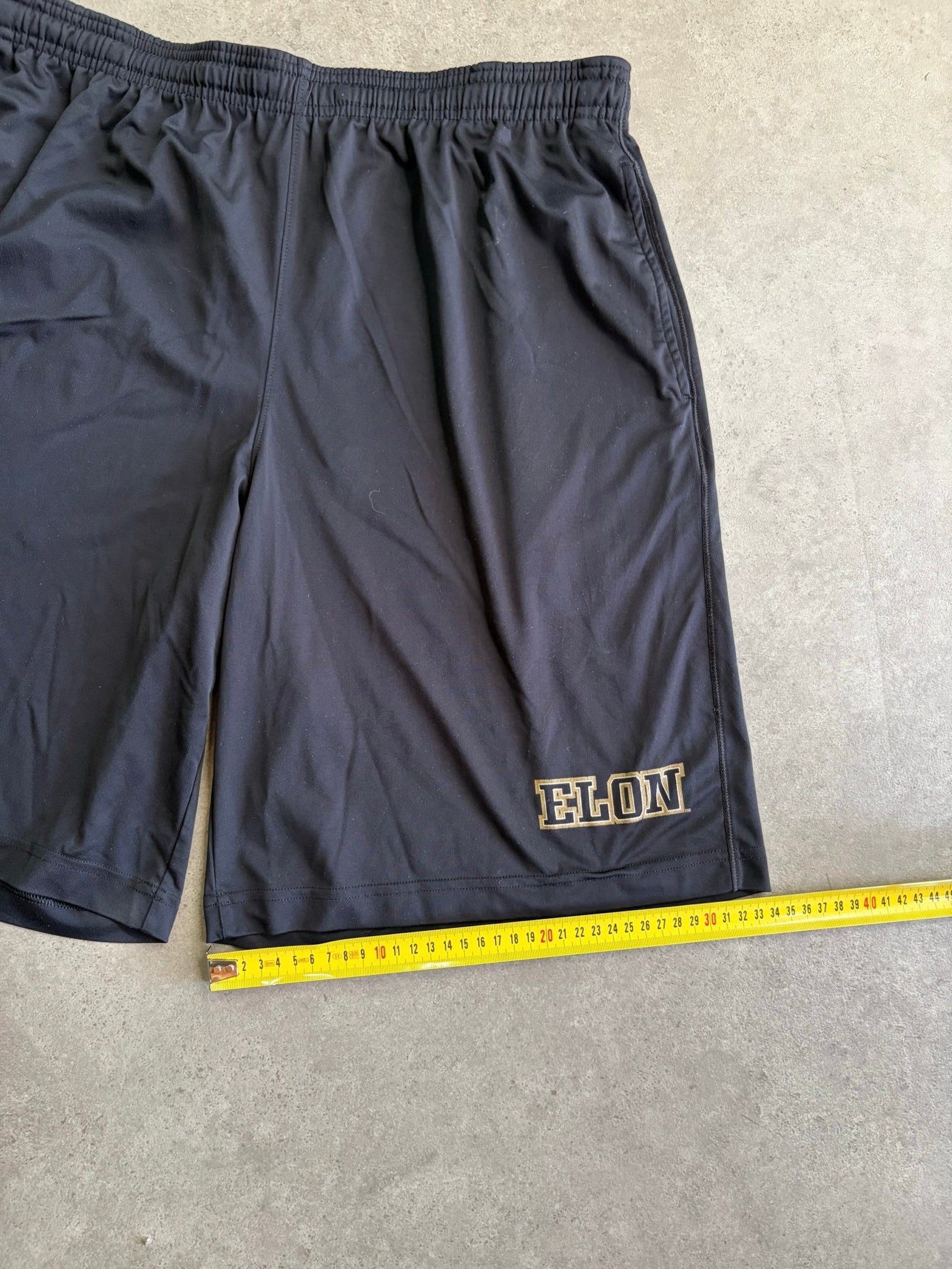 שורטס Under Armour Elon University וינטג׳ - 34