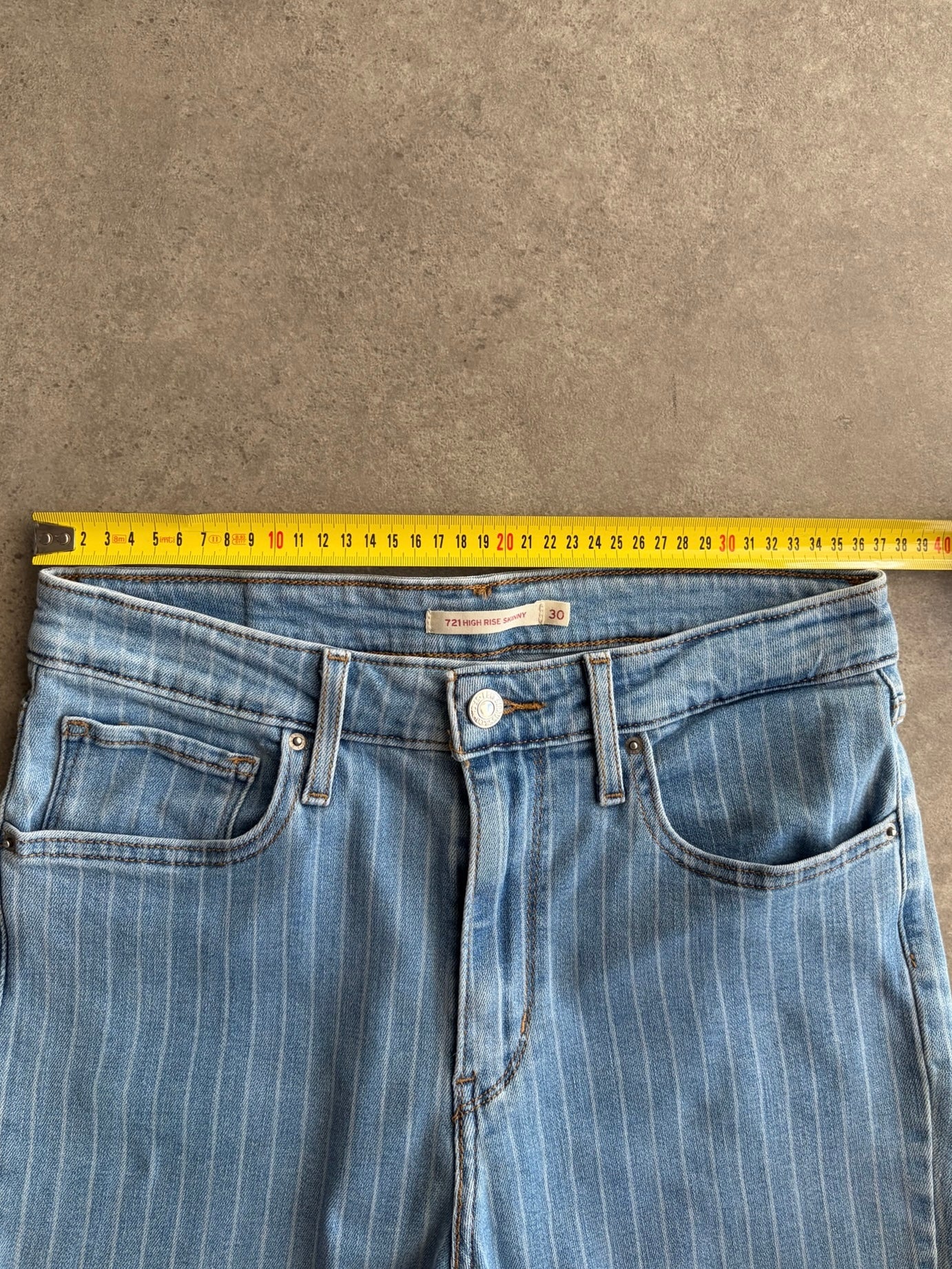 שורטס ג׳ינס Levi's 721 פסים וינטג׳ - 29