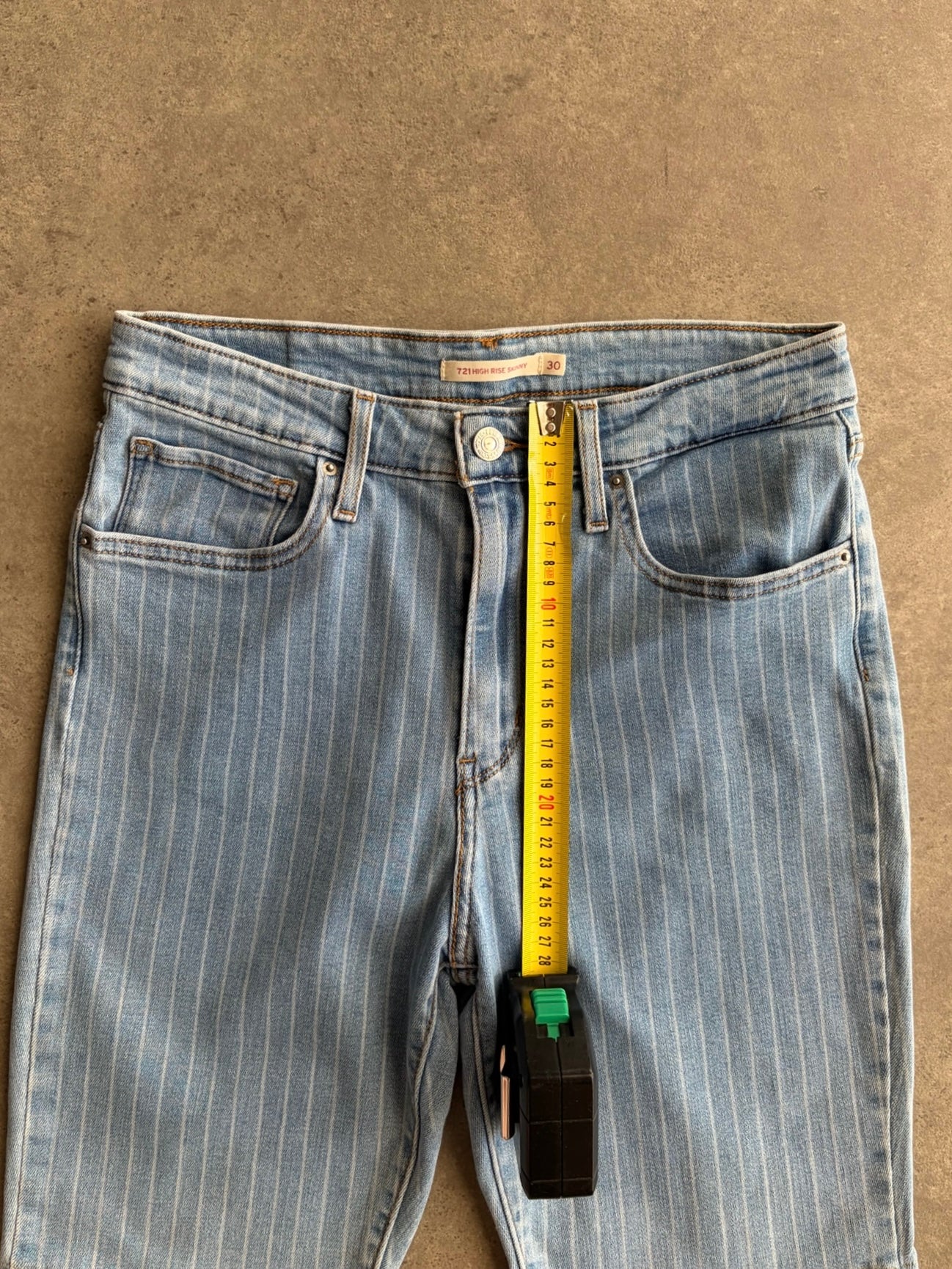 שורטס ג׳ינס Levi's 721 פסים וינטג׳ - 29