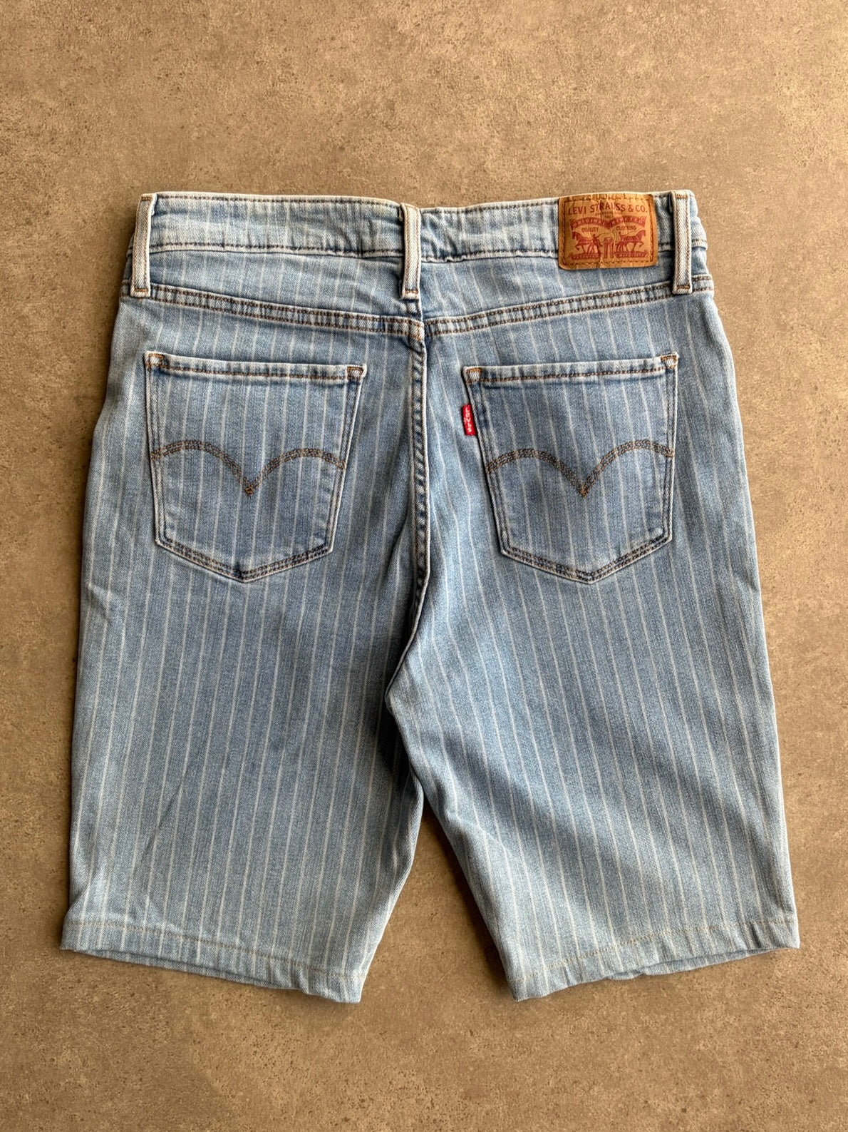 שורטס ג׳ינס Levi's 721 פסים וינטג׳ - 29