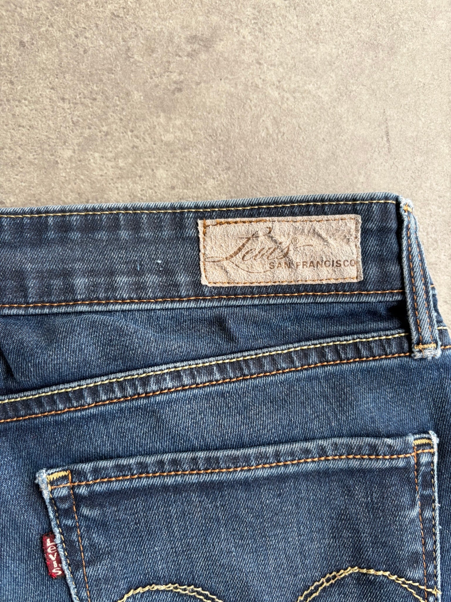 שורטס ג׳ינס Levi's Demi Curve וינטג׳ - 31