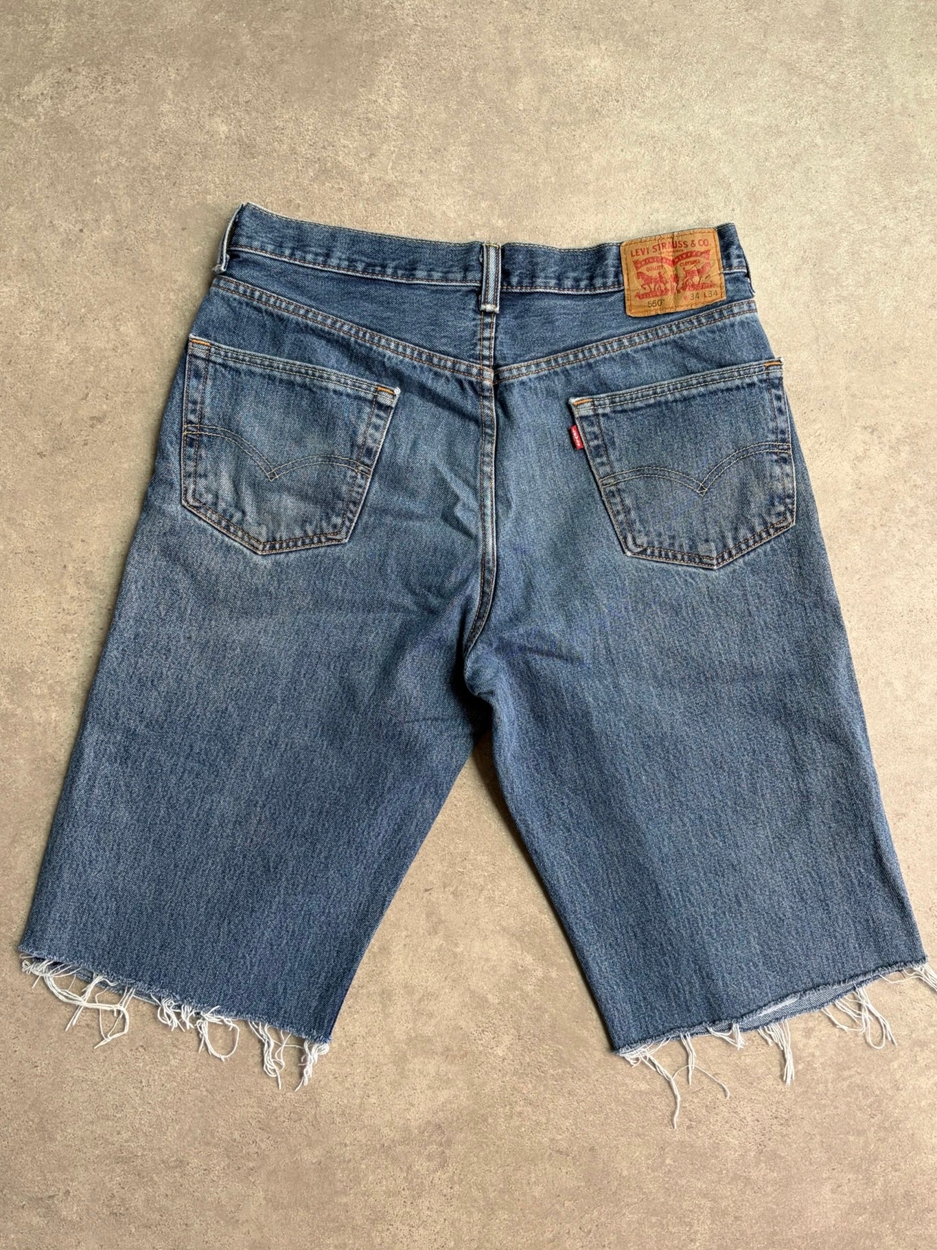 שורטס ג׳ינס Levi's 550 קאט-אוף וינטג׳ - 34