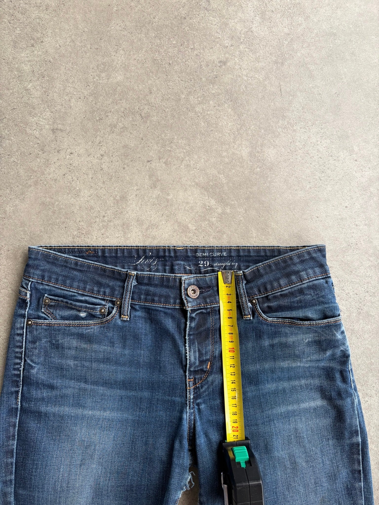 שורטס ג׳ינס Levi's Demi Curve וינטג׳ - 31