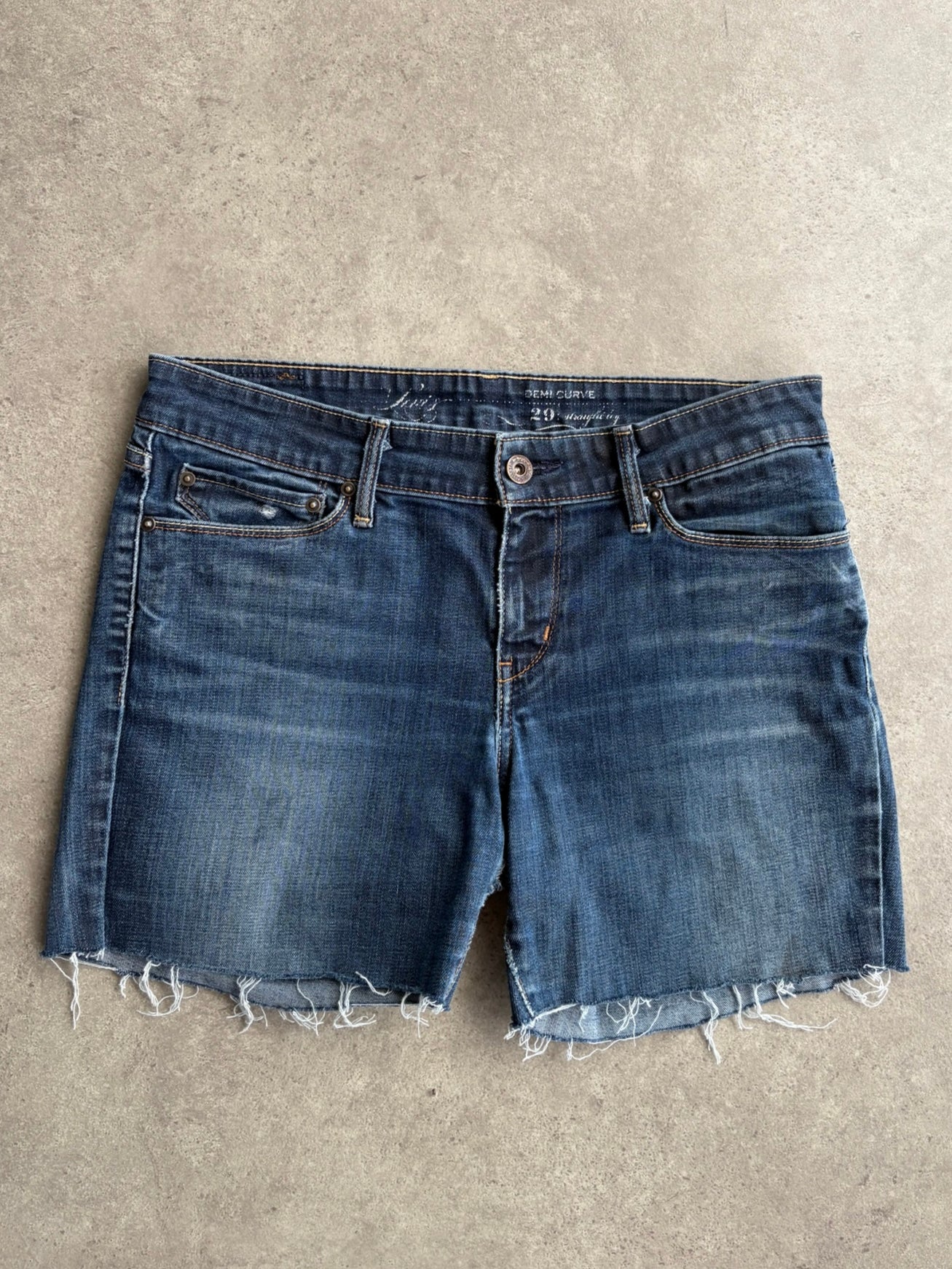 שורטס ג׳ינס Levi's Demi Curve וינטג׳ - 31