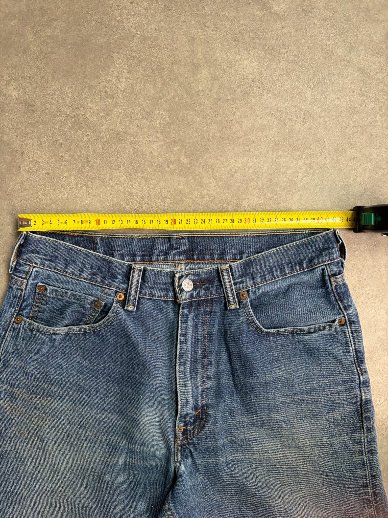שורטס ג׳ינס Levi's 550 קאט-אוף וינטג׳ - 34