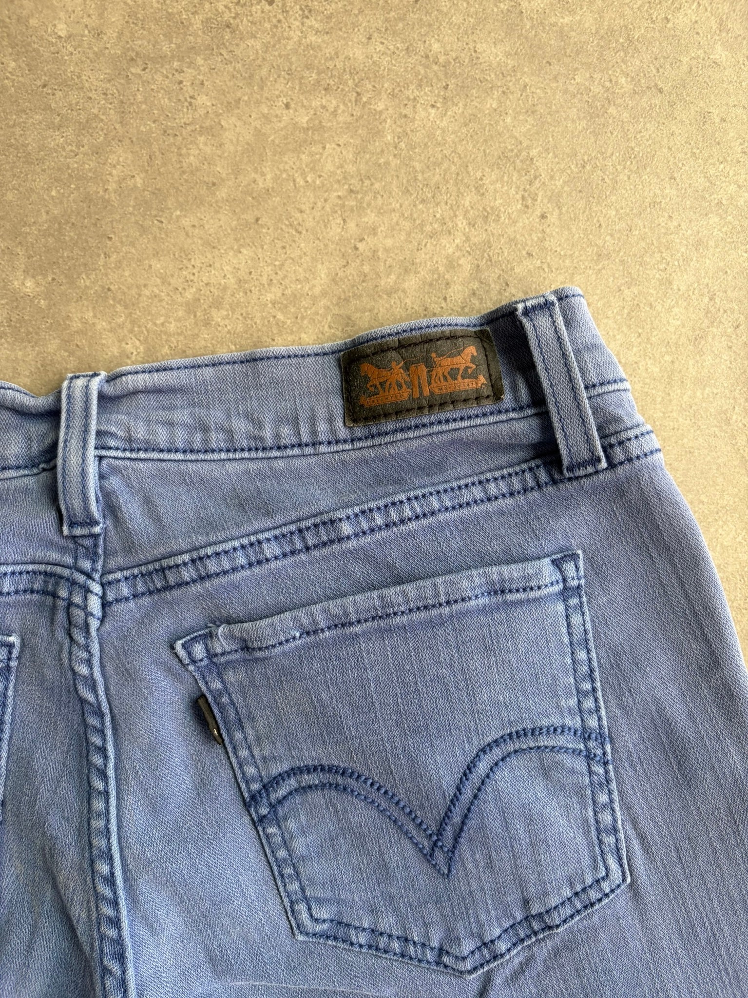 ג׳ינס נמוך Levi's 524 Too Superlow וינטג׳ - 30