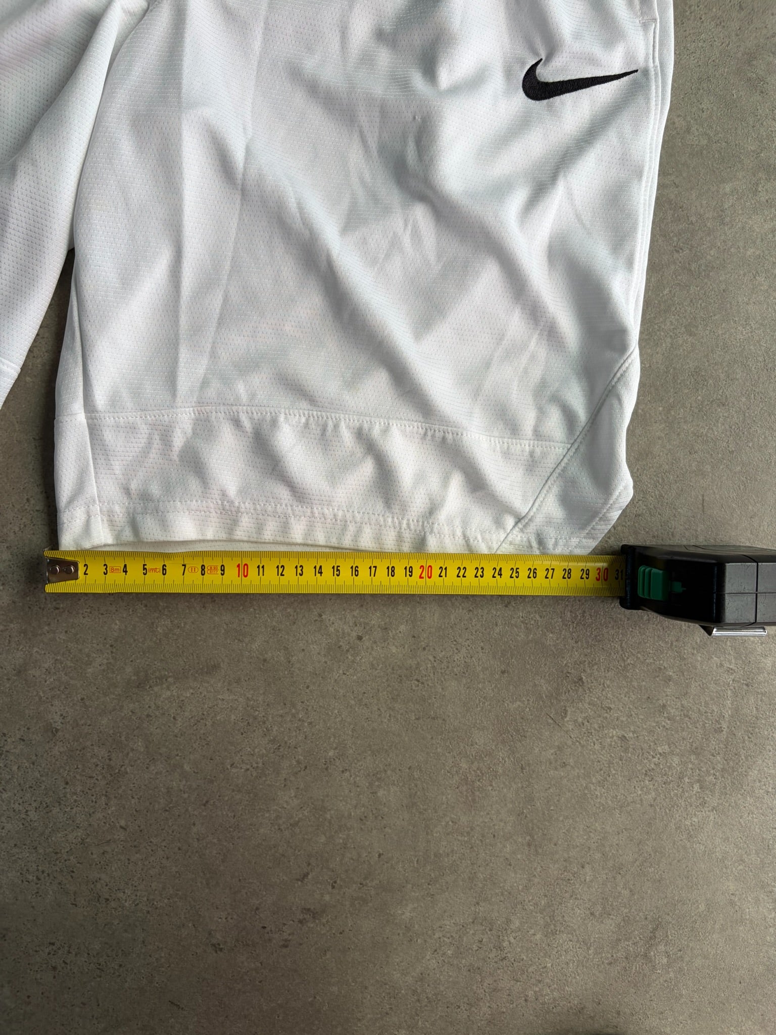 שורטס Nike לבן וינטג׳ - 29