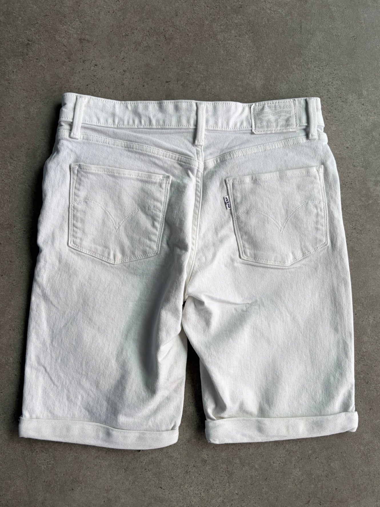 שורטס ג׳ינס Levi's לבן וינטג׳ - 28